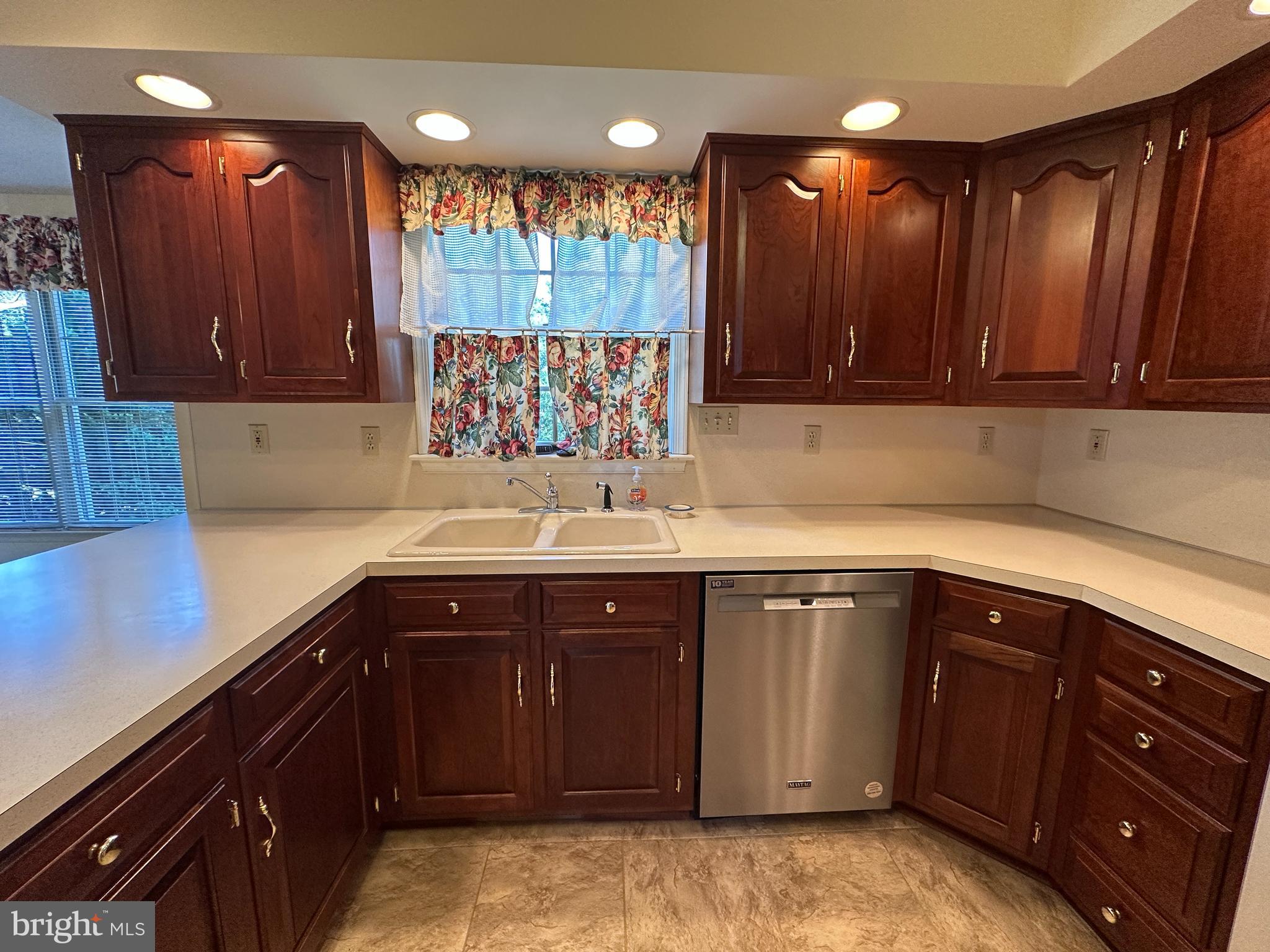 CLOVERTON - Residential