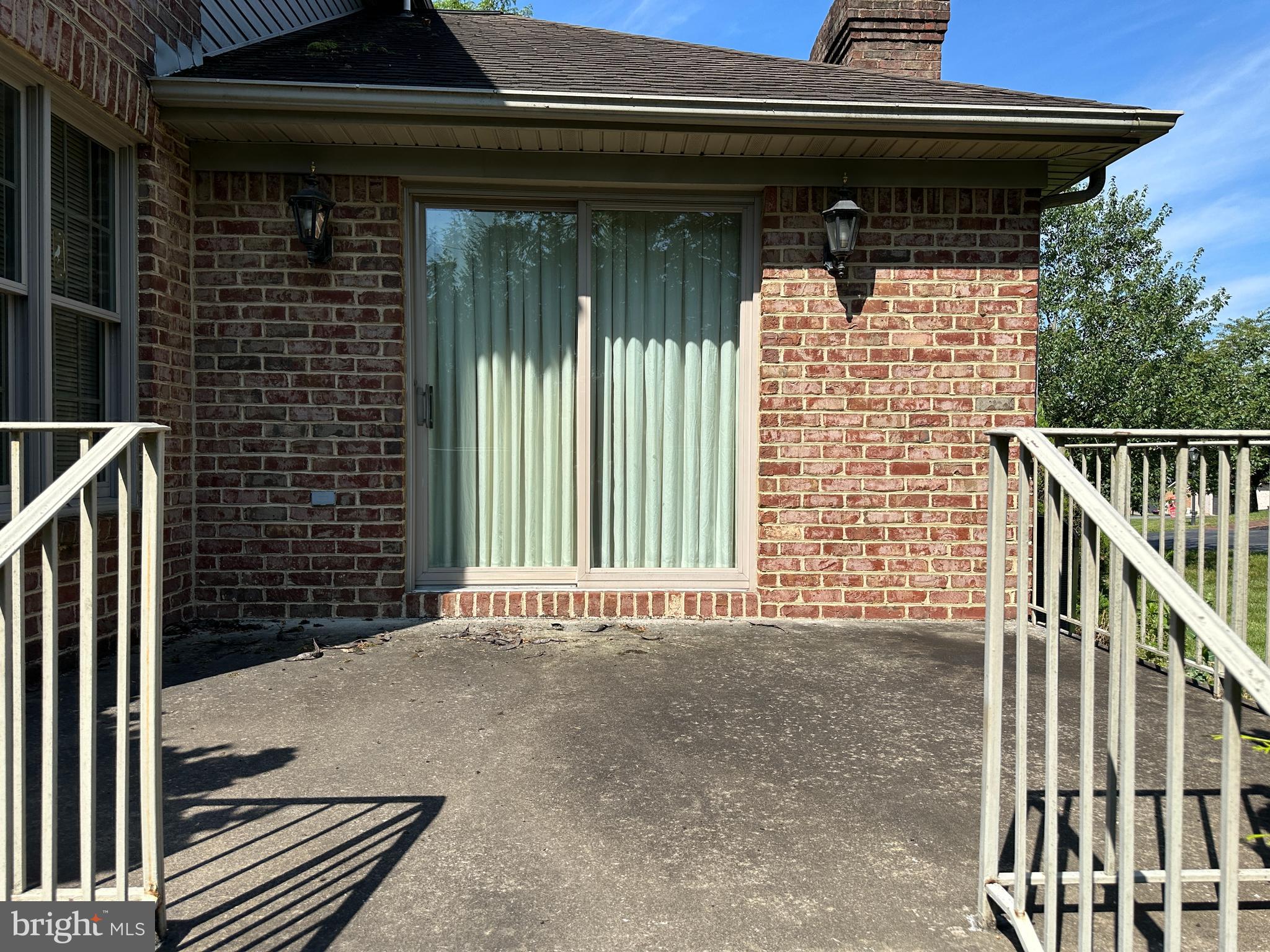 CLOVERTON - Residential