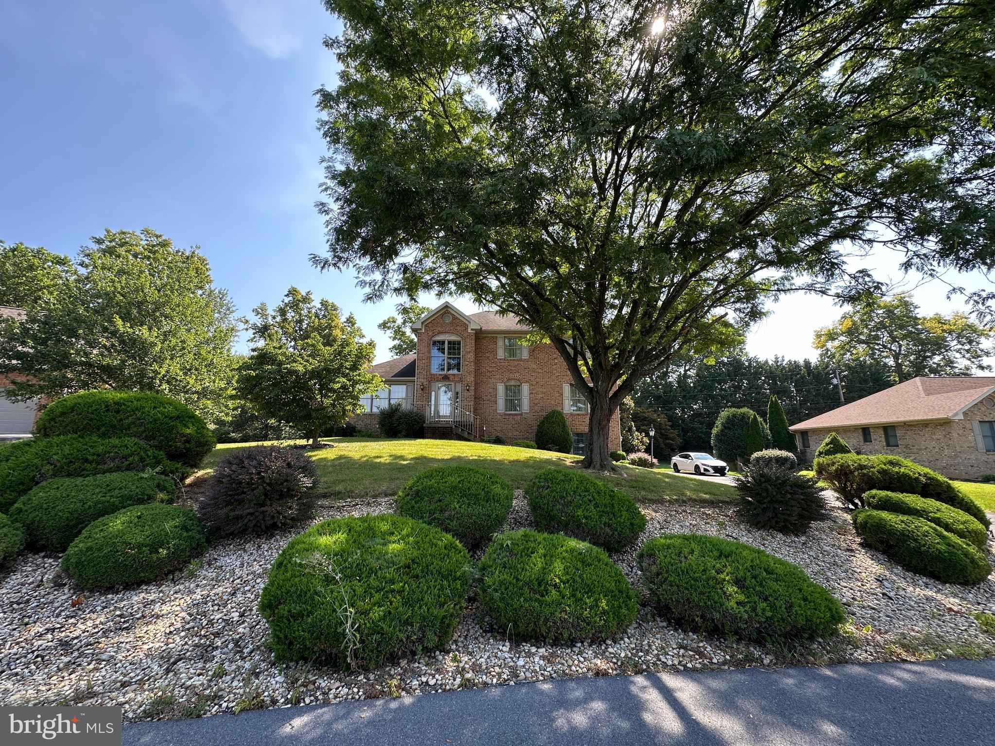 CLOVERTON - Residential