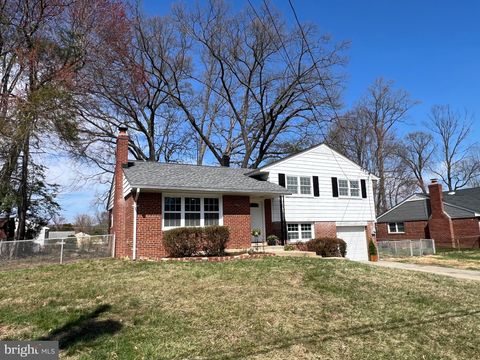 Photo of 7318 Chatham Street, SPRINGFIELD, VA 22151 (MLS # VAFX2297004)