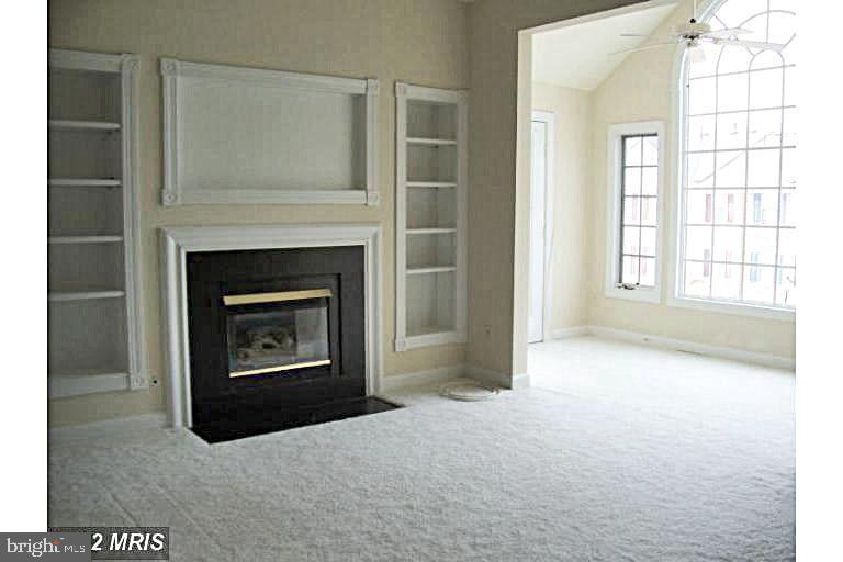 HIGHLAND AT GUNSTON CORNER - Residential Lease