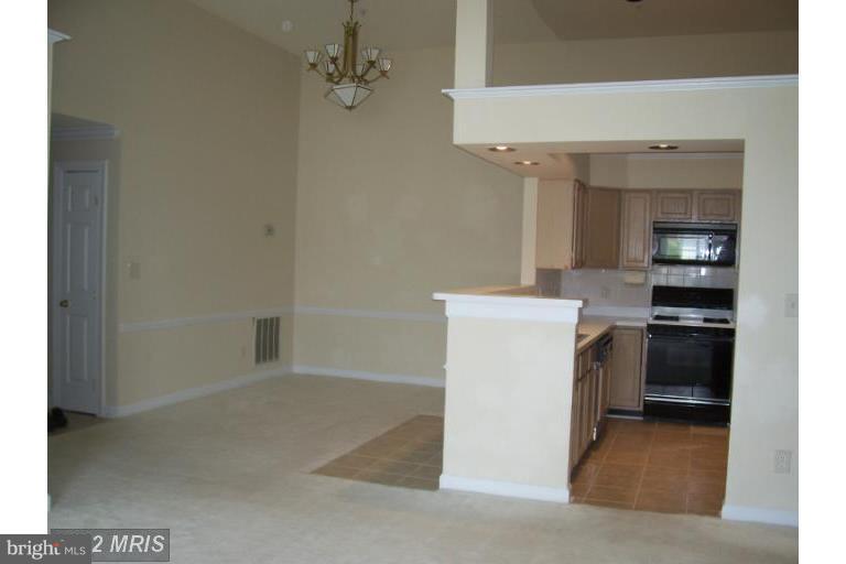 HIGHLAND AT GUNSTON CORNER - Residential Lease