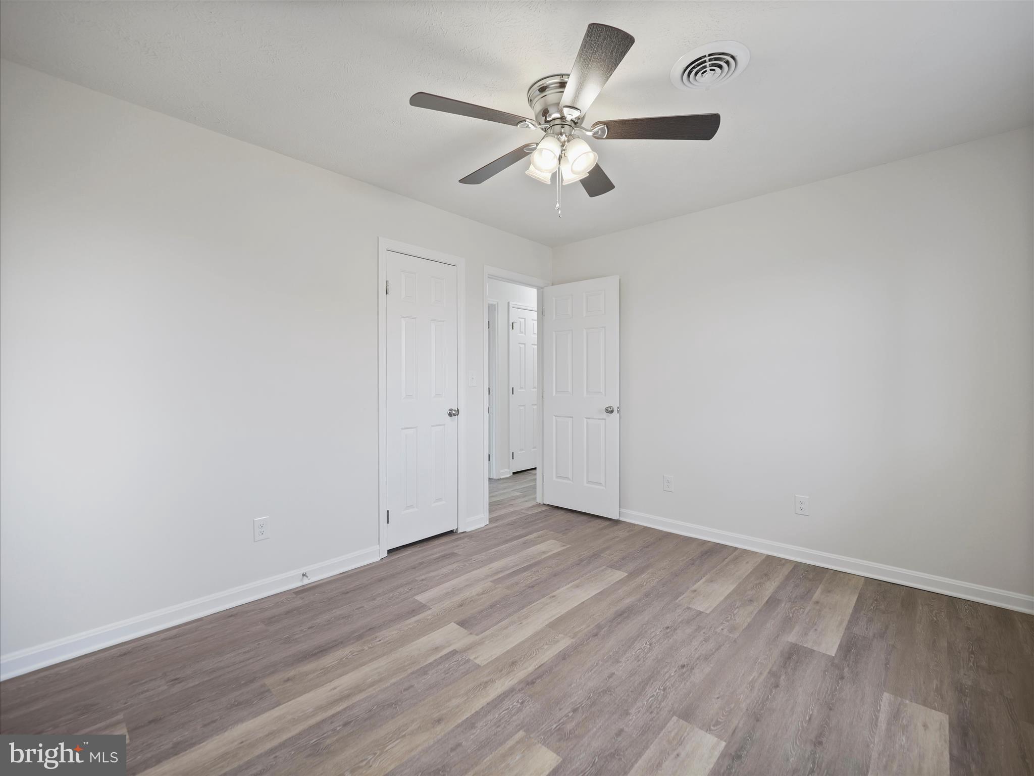 FORT HILL FARMS - Residential