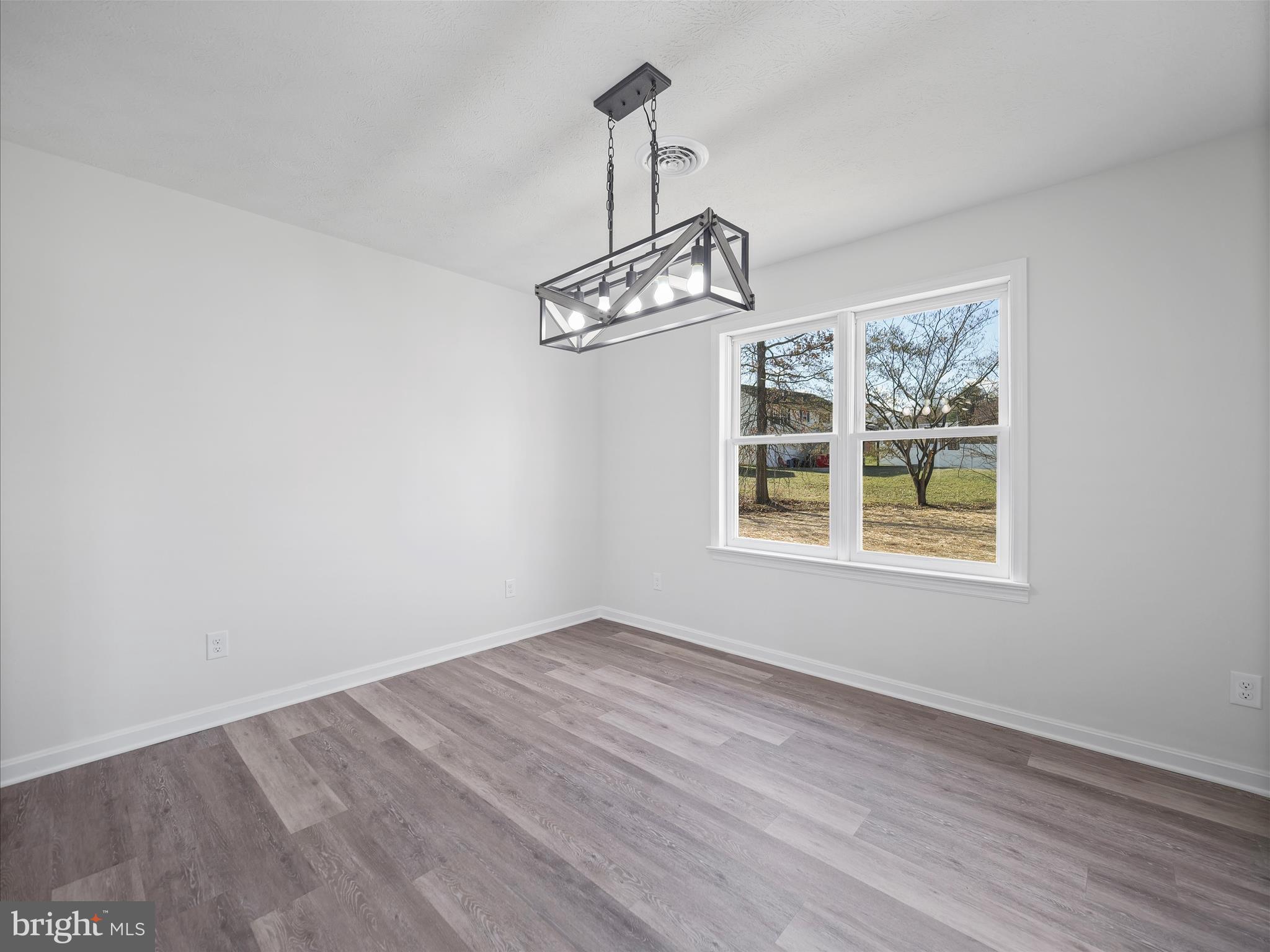 FORT HILL FARMS - Residential