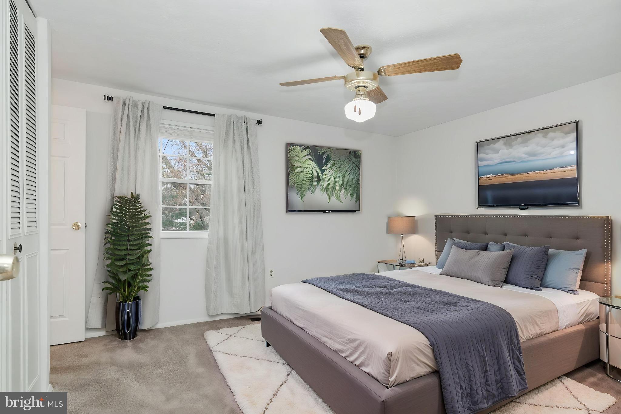 EDGELEA WOODS - Residential