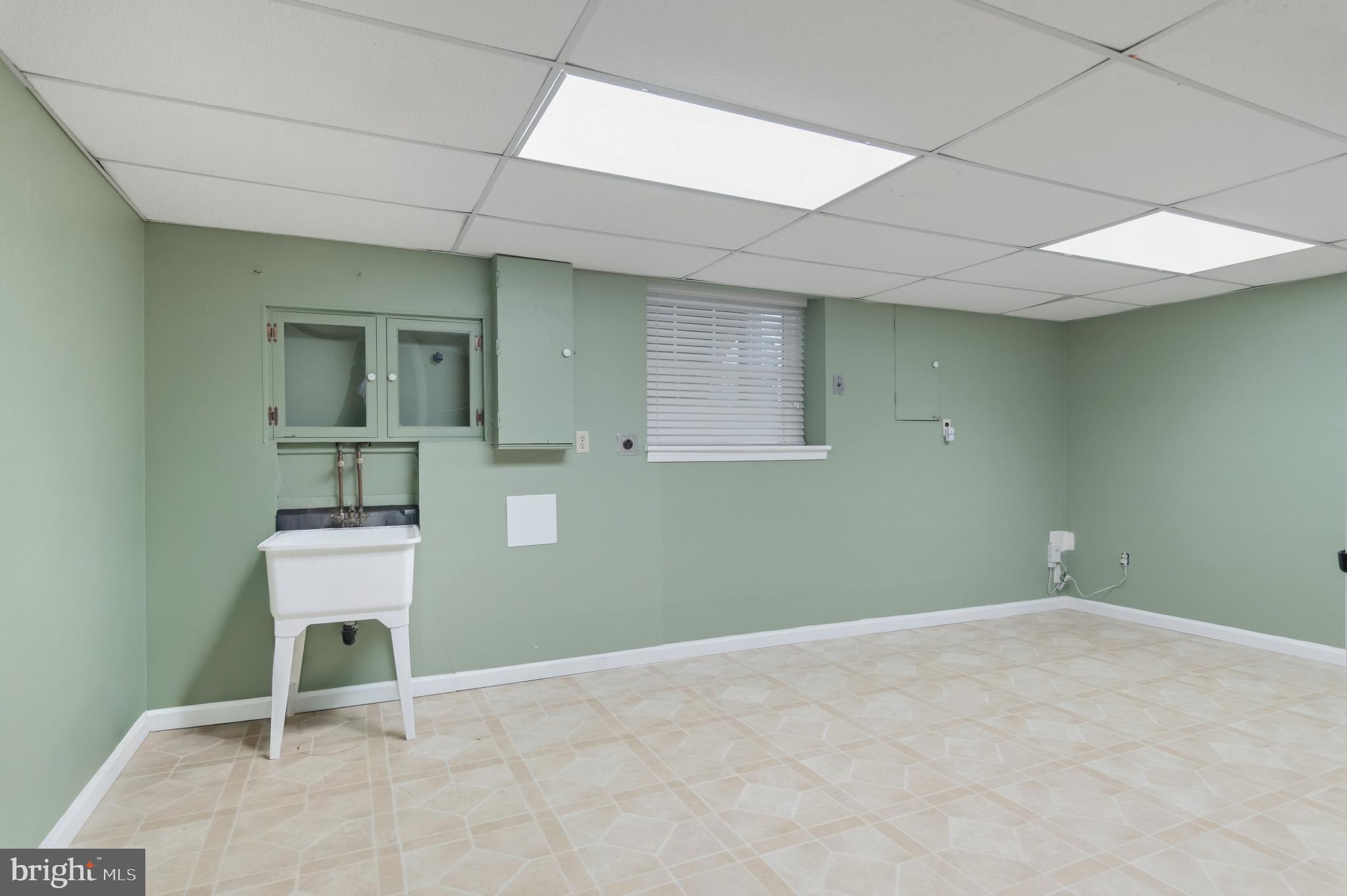 EDGELEA WOODS - Residential