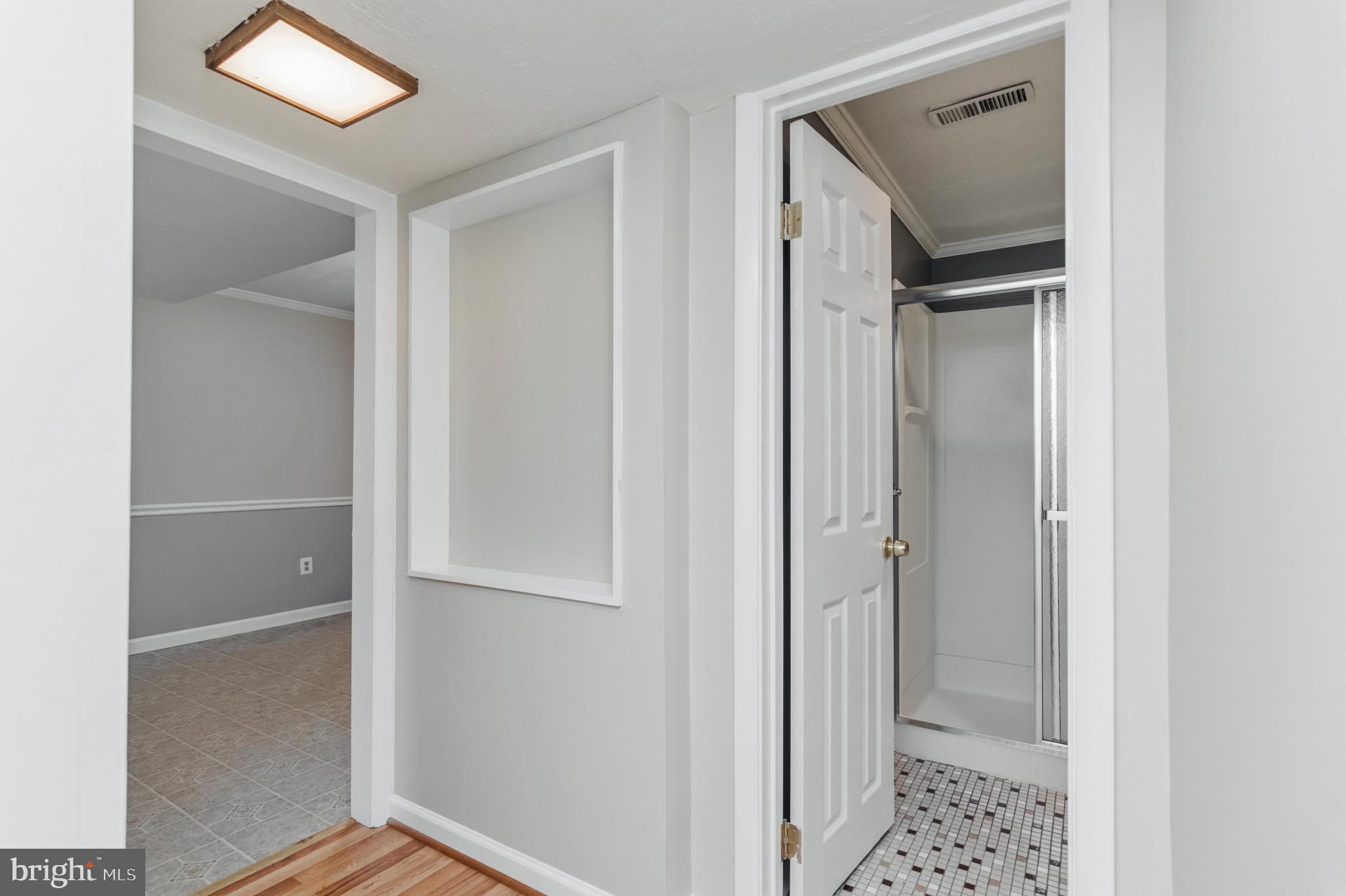 EDGELEA WOODS - Residential