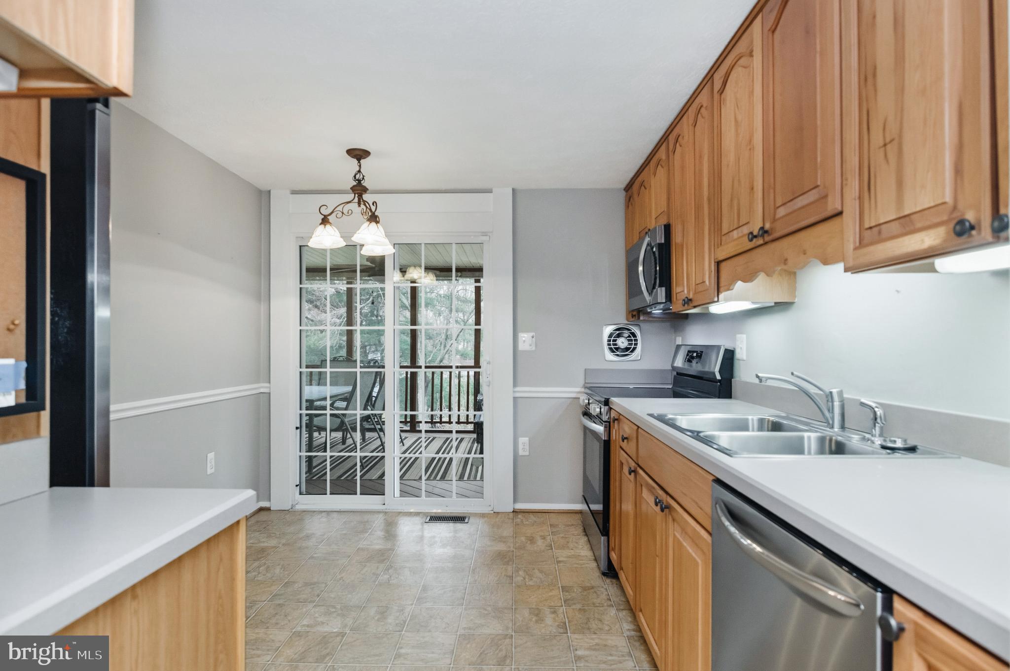 EDGELEA WOODS - Residential