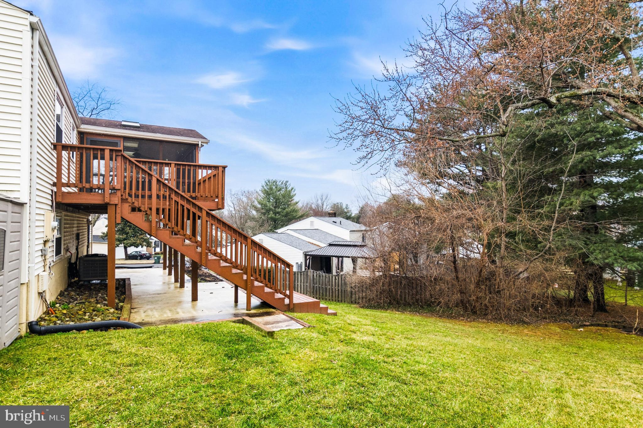 EDGELEA WOODS - Residential