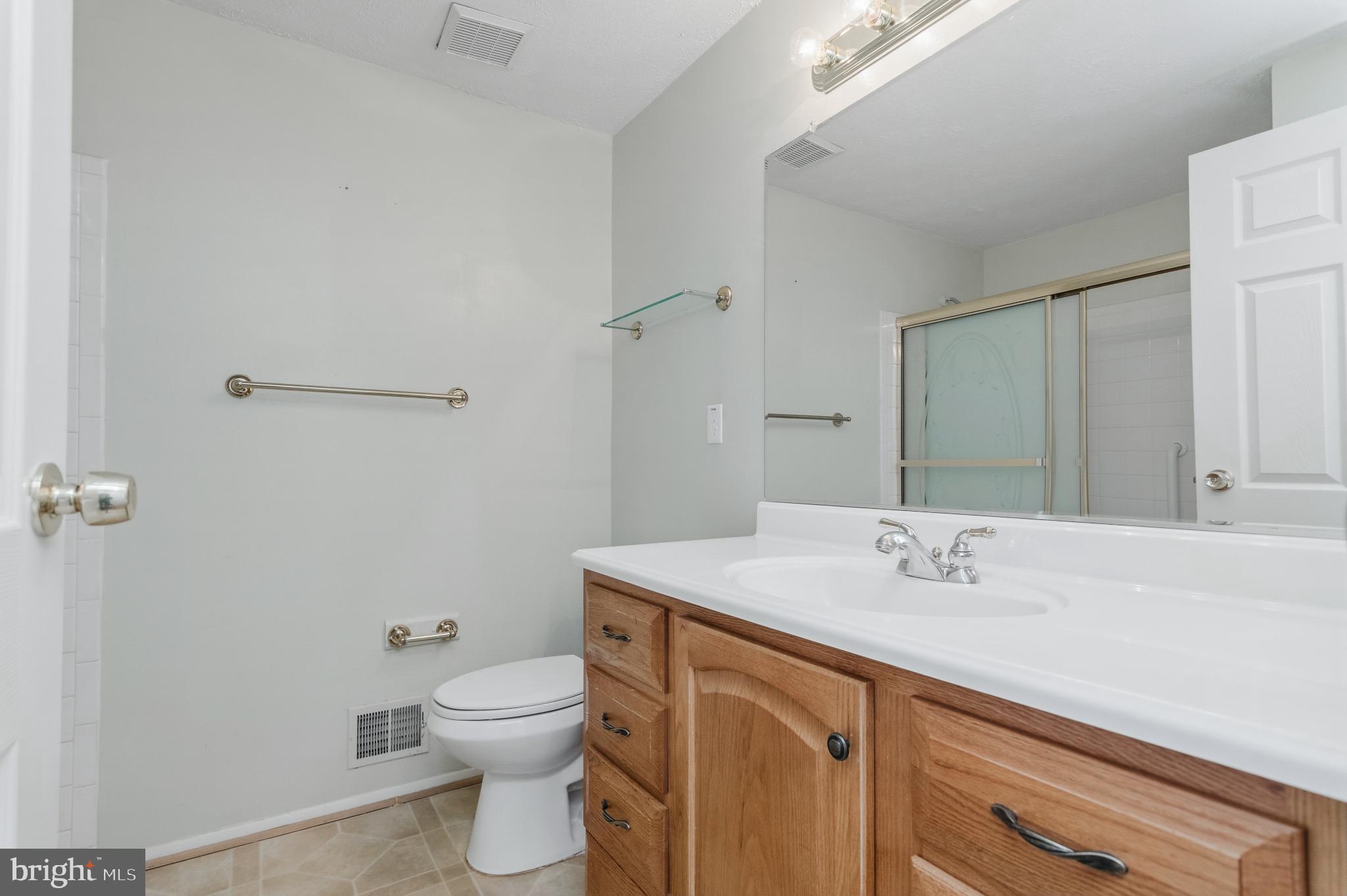 EDGELEA WOODS - Residential