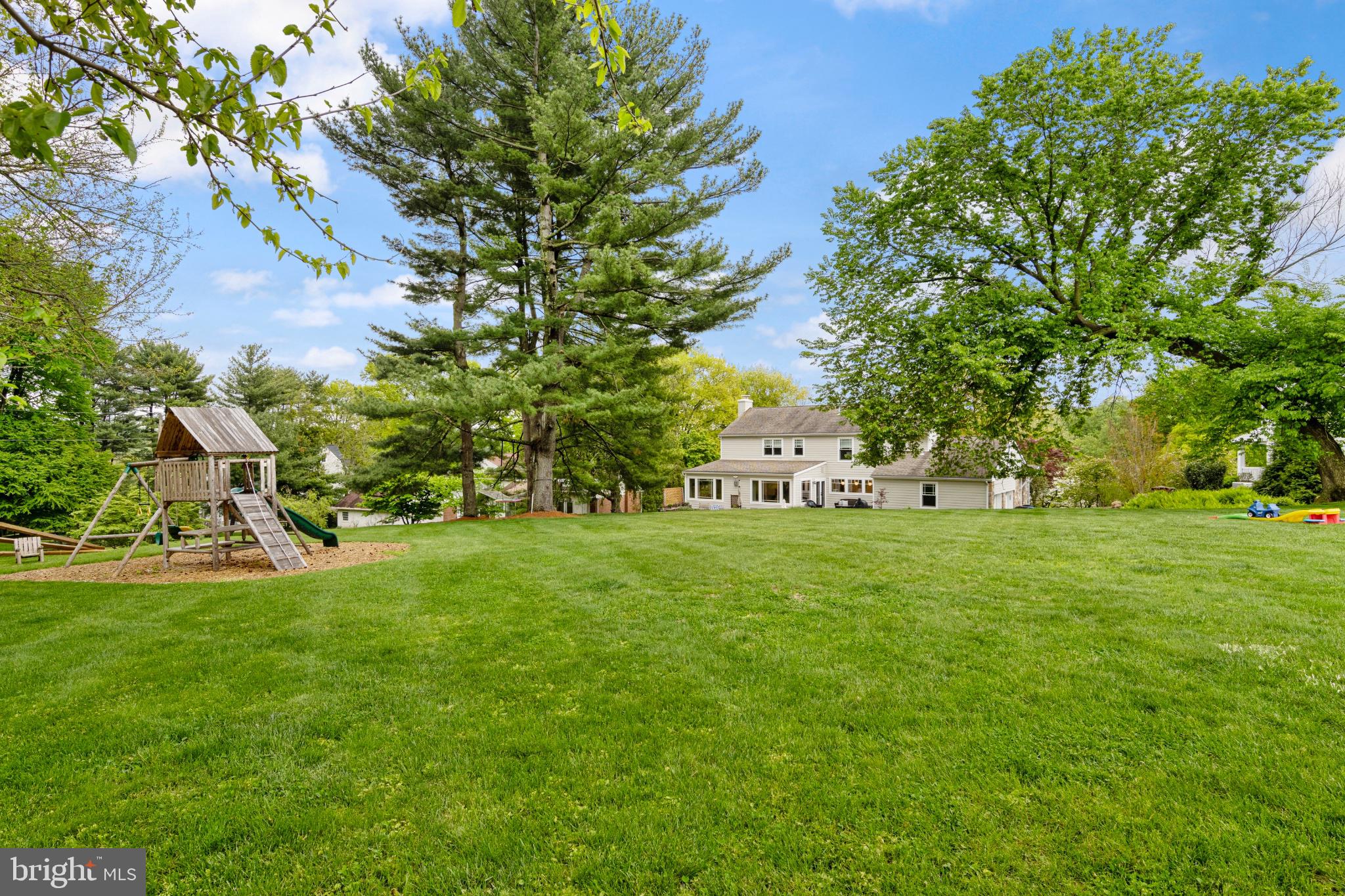 GLADWYNE - Residential