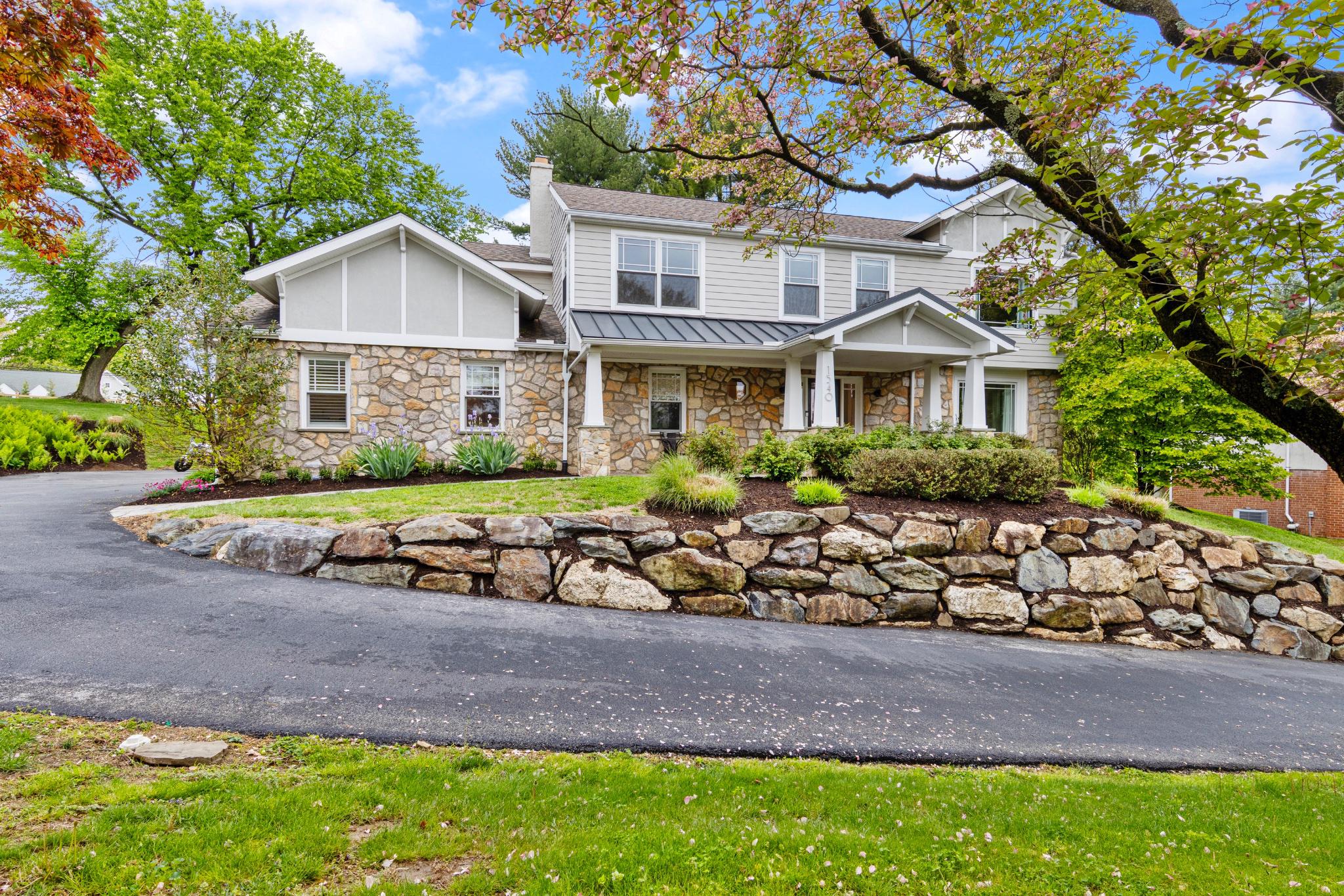 GLADWYNE - Residential