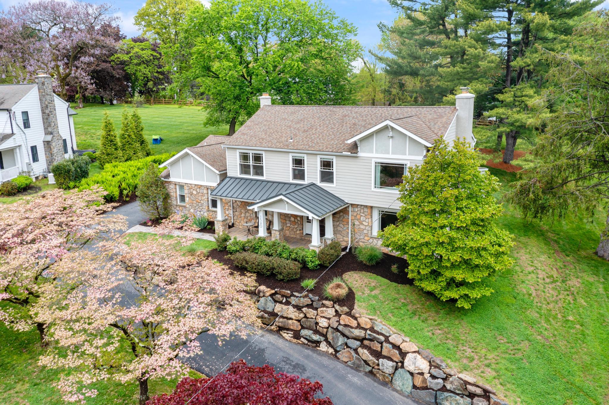 GLADWYNE - Residential
