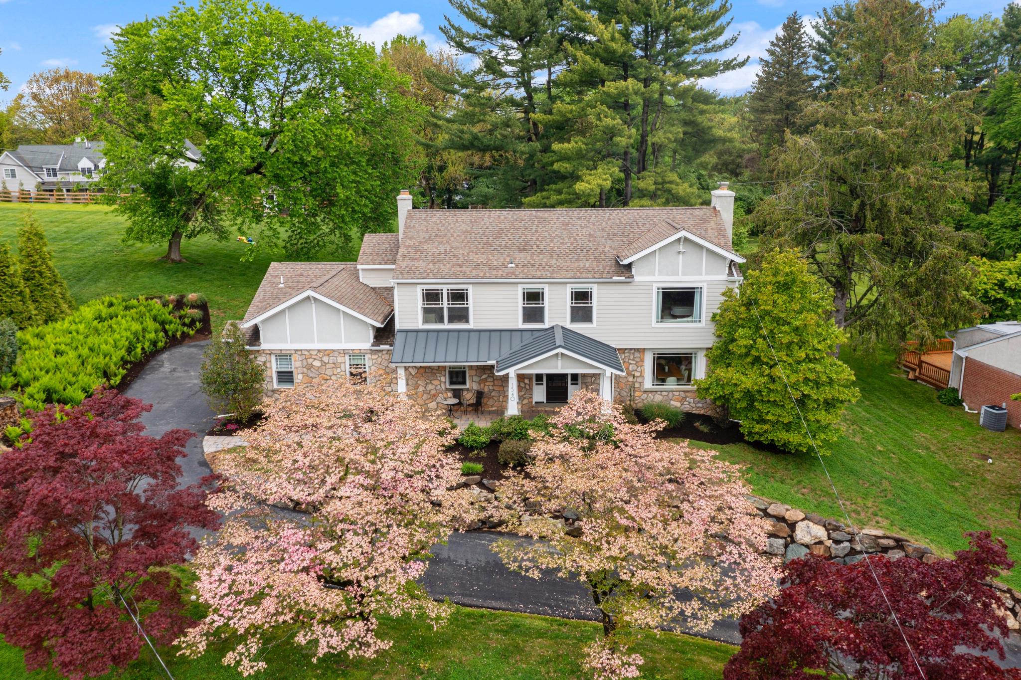 GLADWYNE - Residential