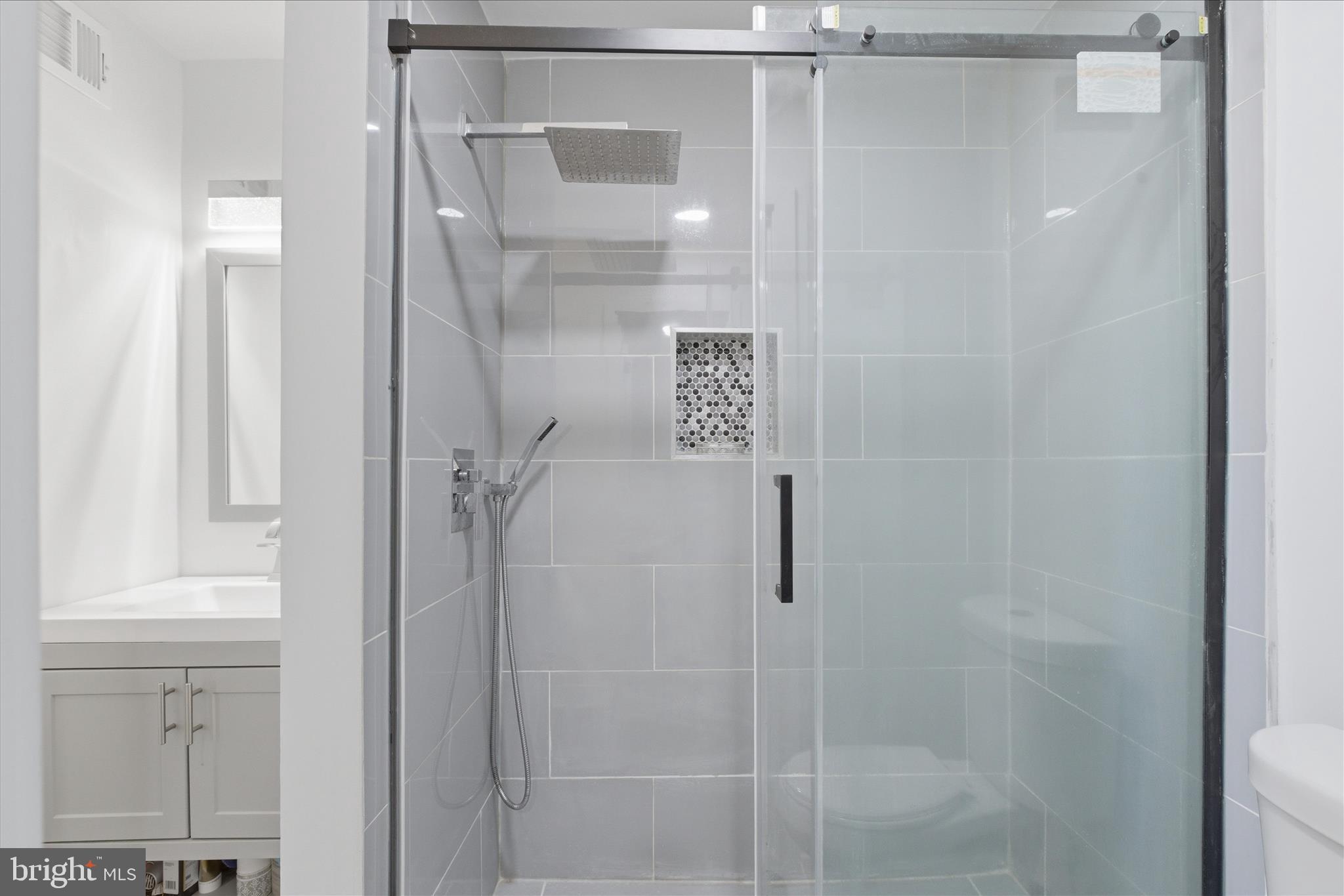 CENTRAL PARK CONDO - Residential