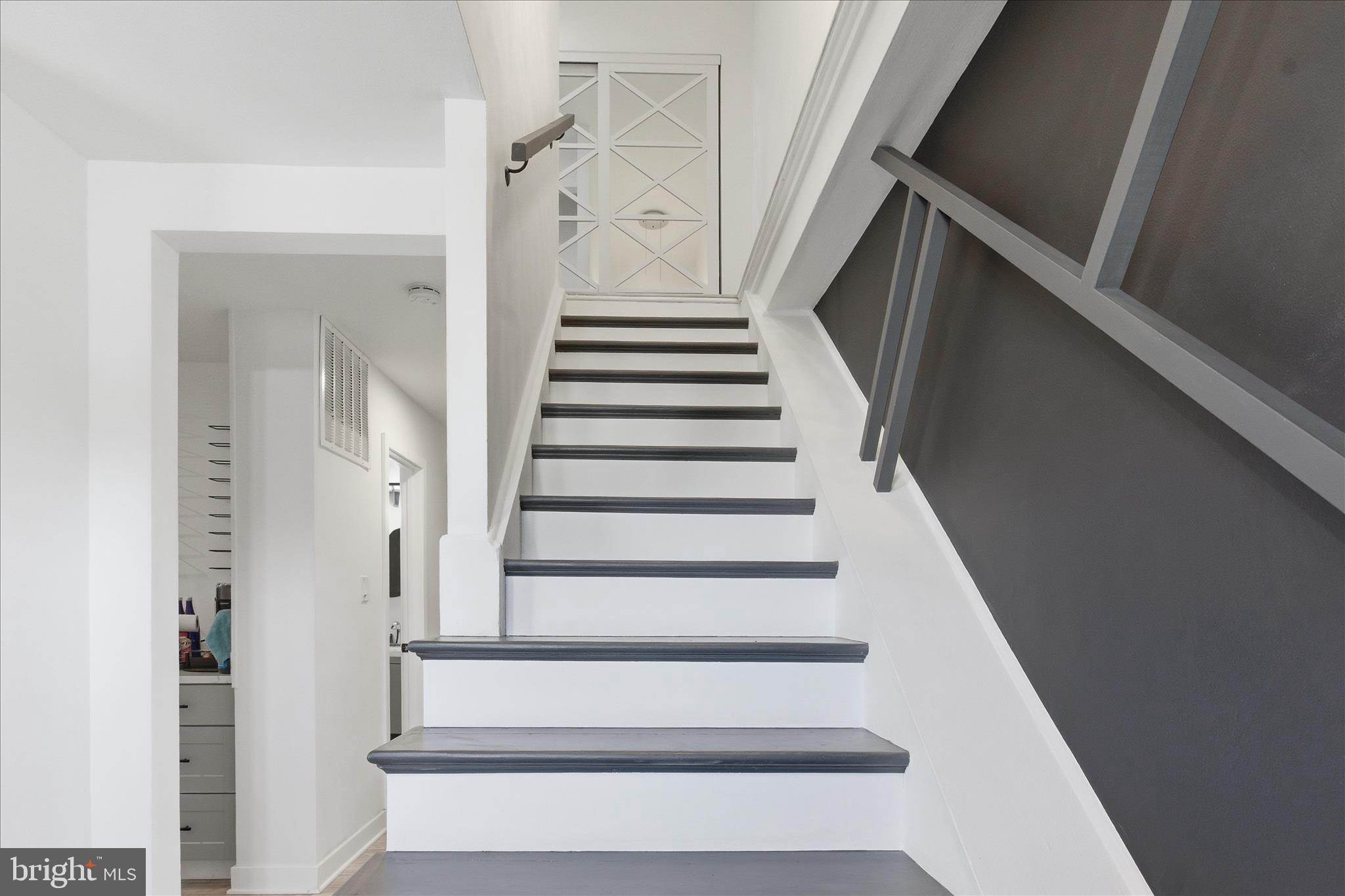 CENTRAL PARK CONDO - Residential