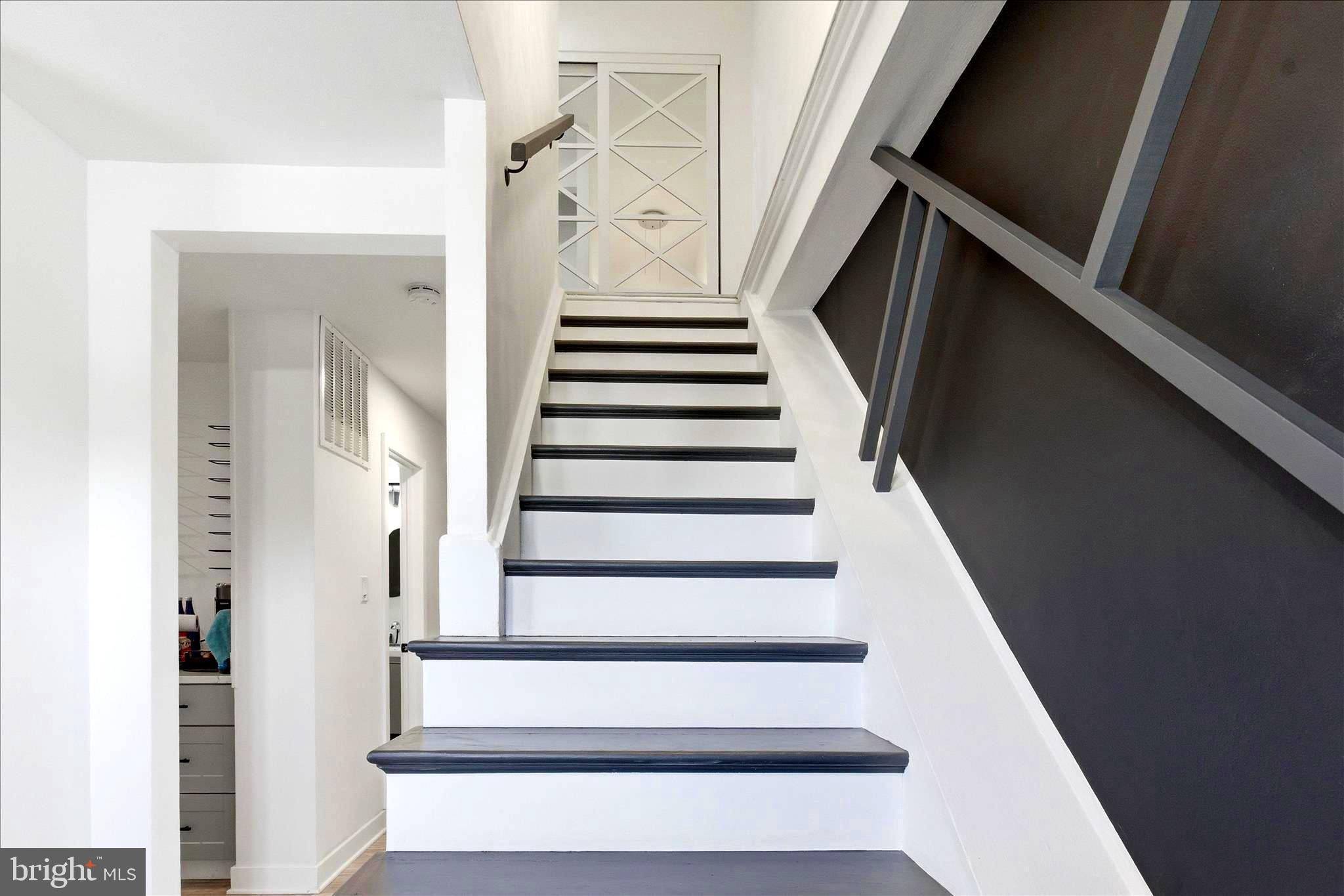 CENTRAL PARK CONDO - Residential