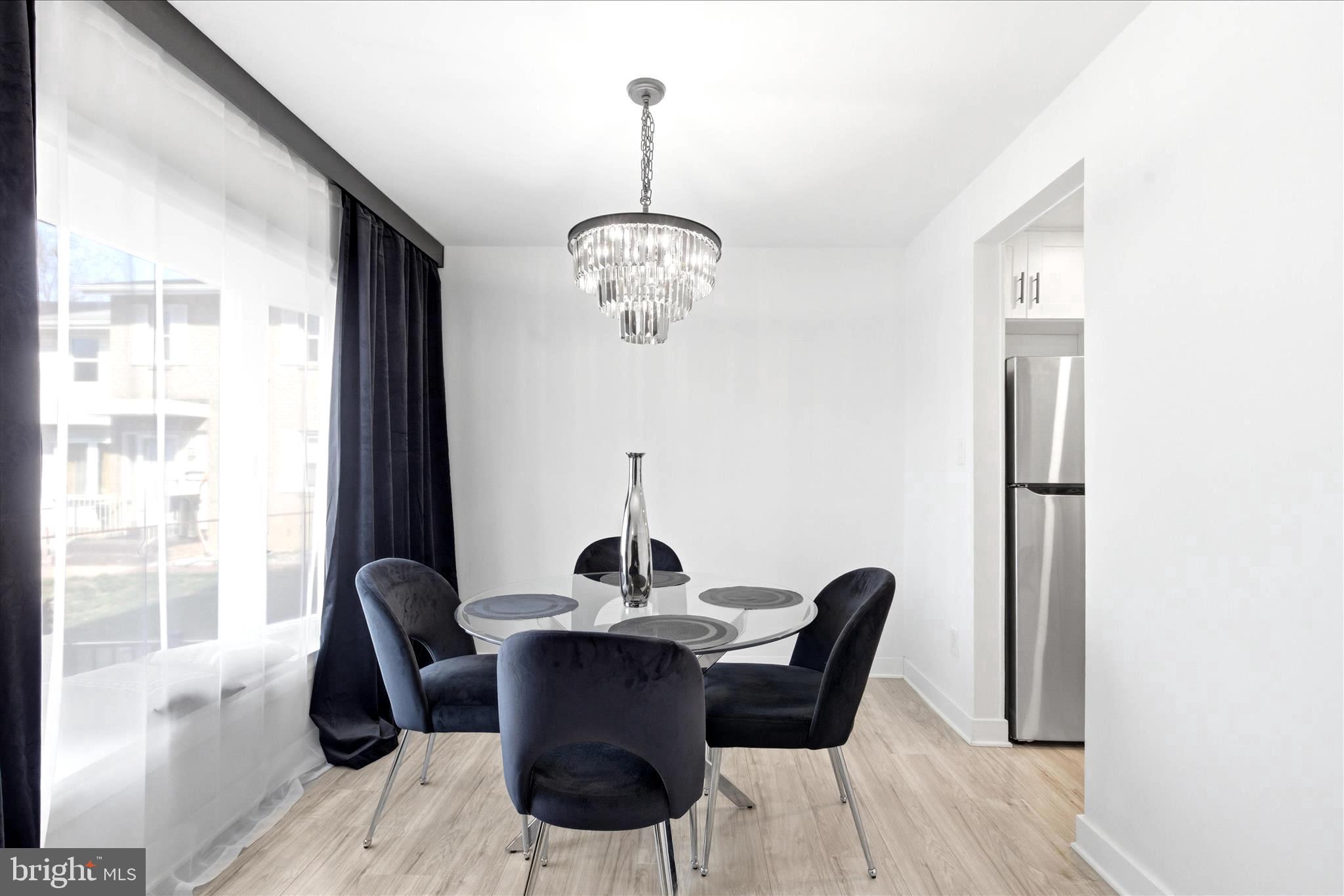 CENTRAL PARK CONDO - Residential