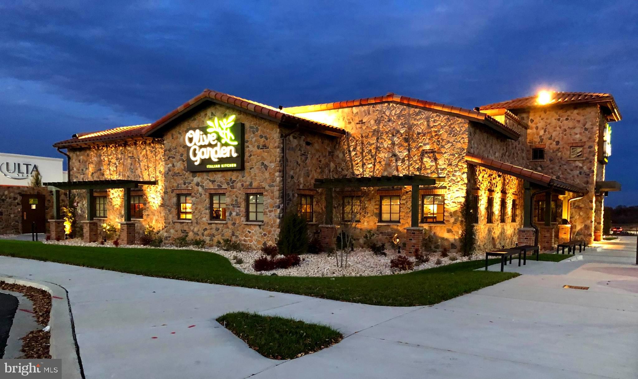 CENTRAL PARK CONDO - Residential