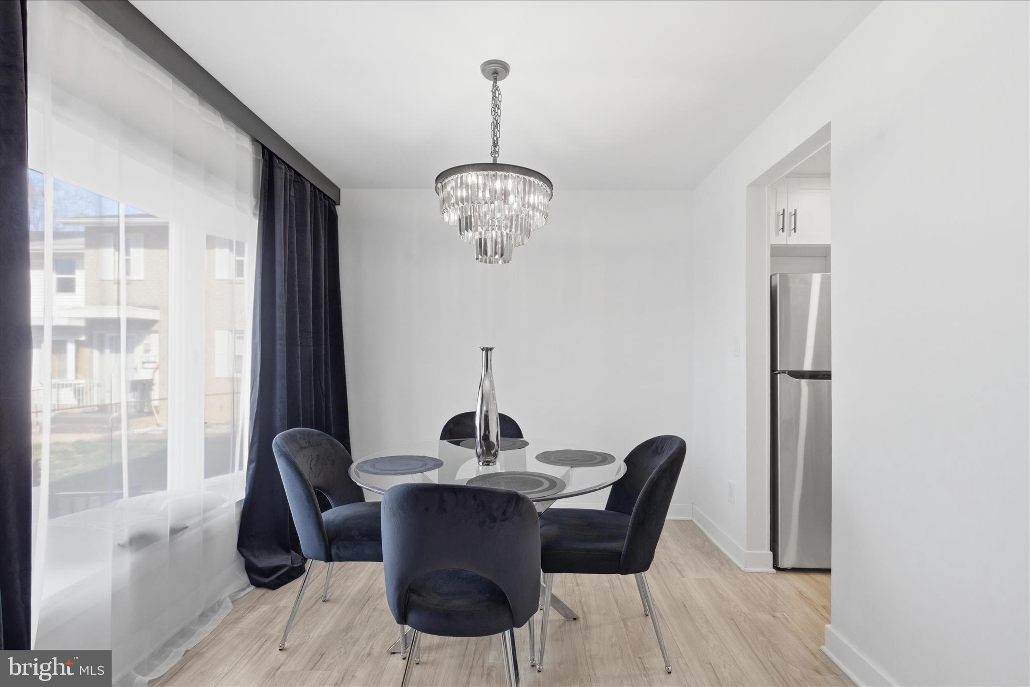 CENTRAL PARK CONDO - Residential