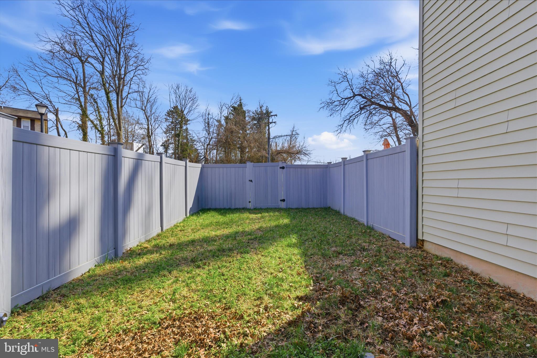 CENTRAL PARK CONDO - Residential