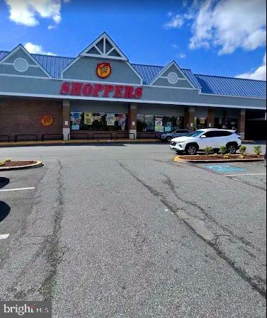 CENTRAL PARK CONDO - Residential