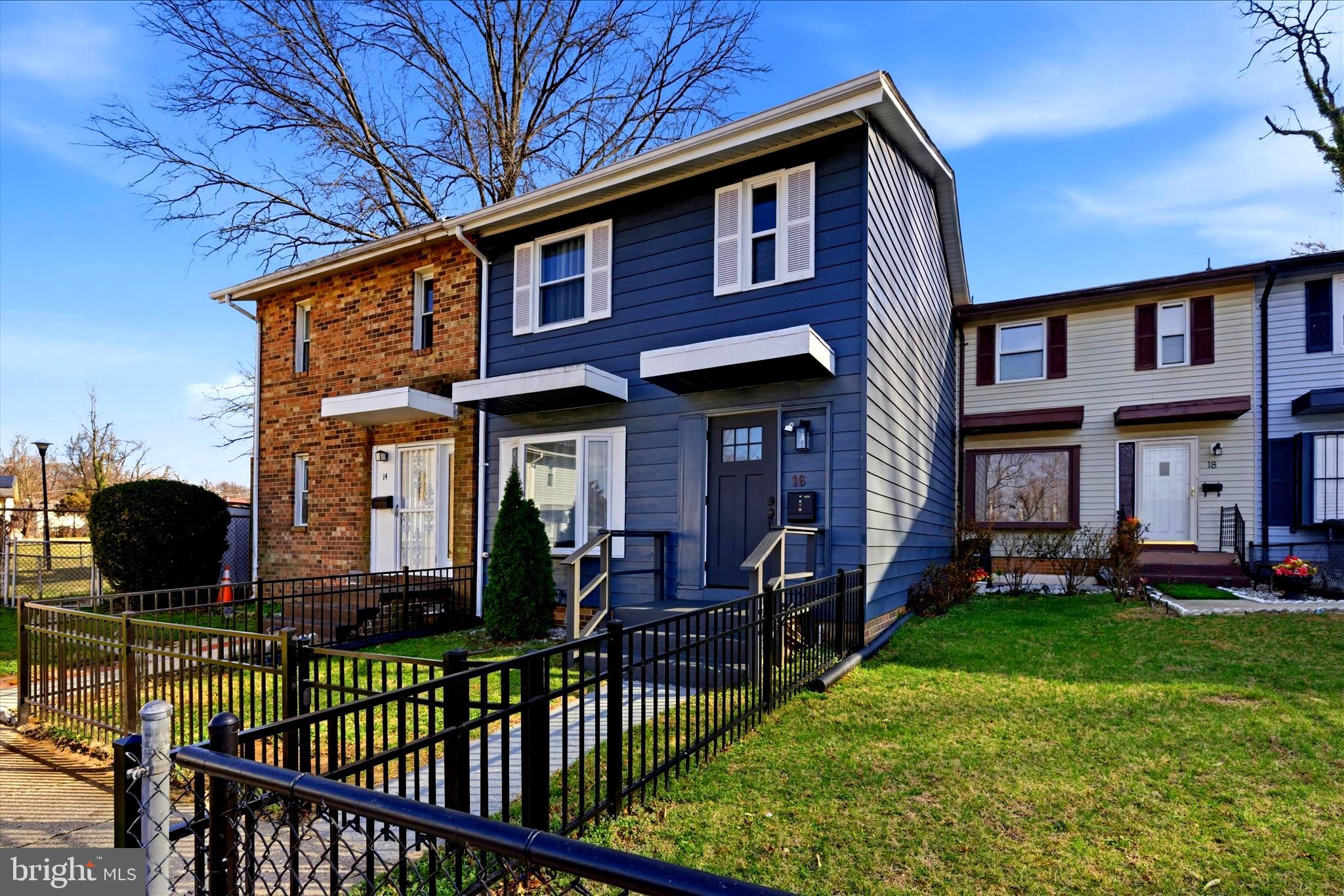 CENTRAL PARK CONDO - Residential