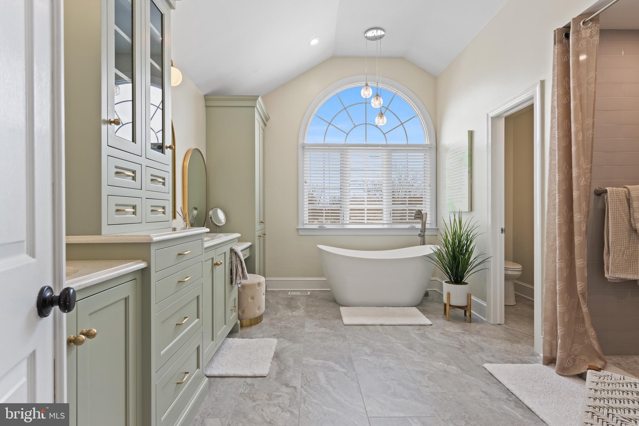 BAINBRIDGE - Residential