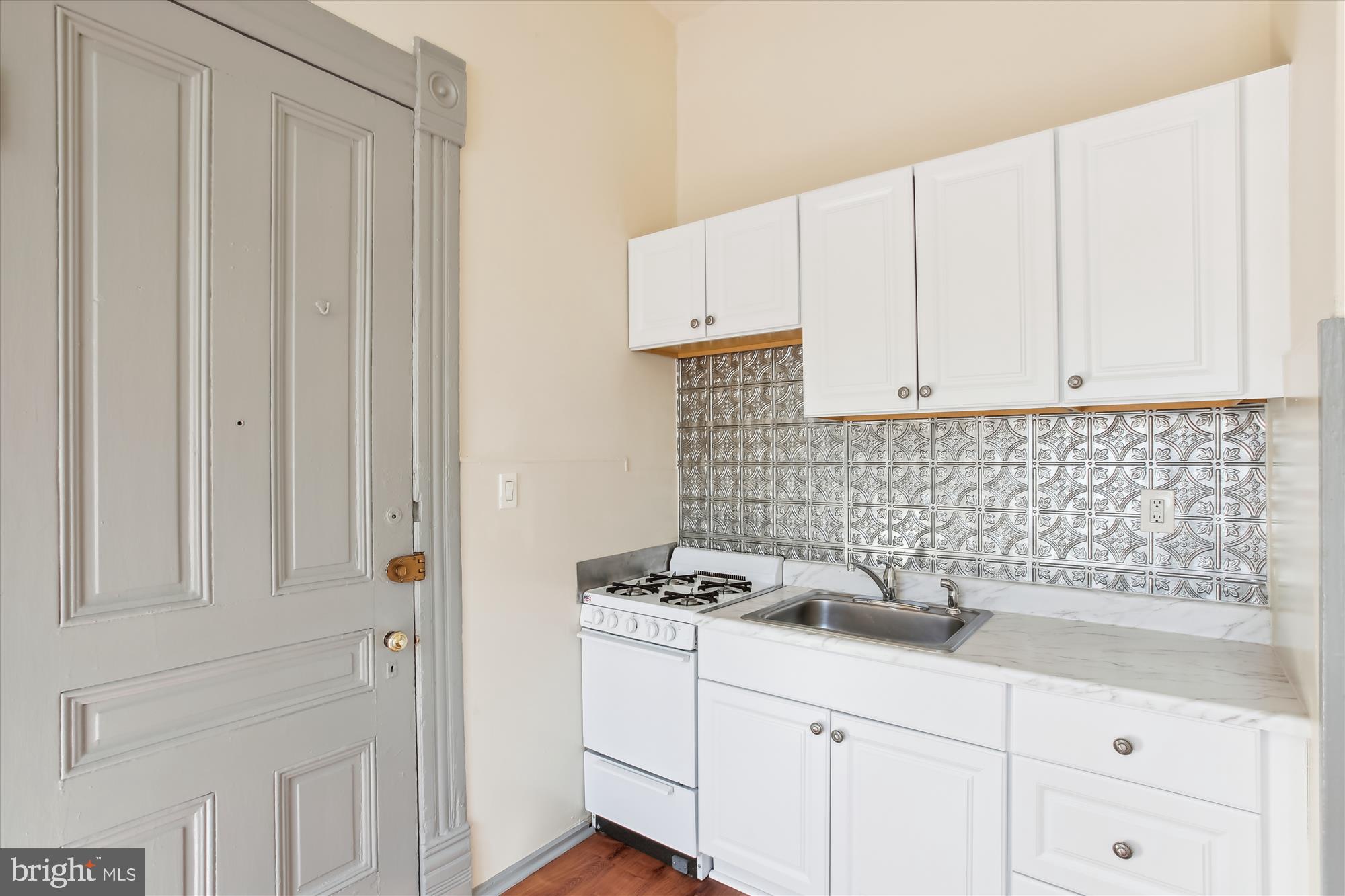 OLD TOWN ALEXANDRIA - Residential Lease