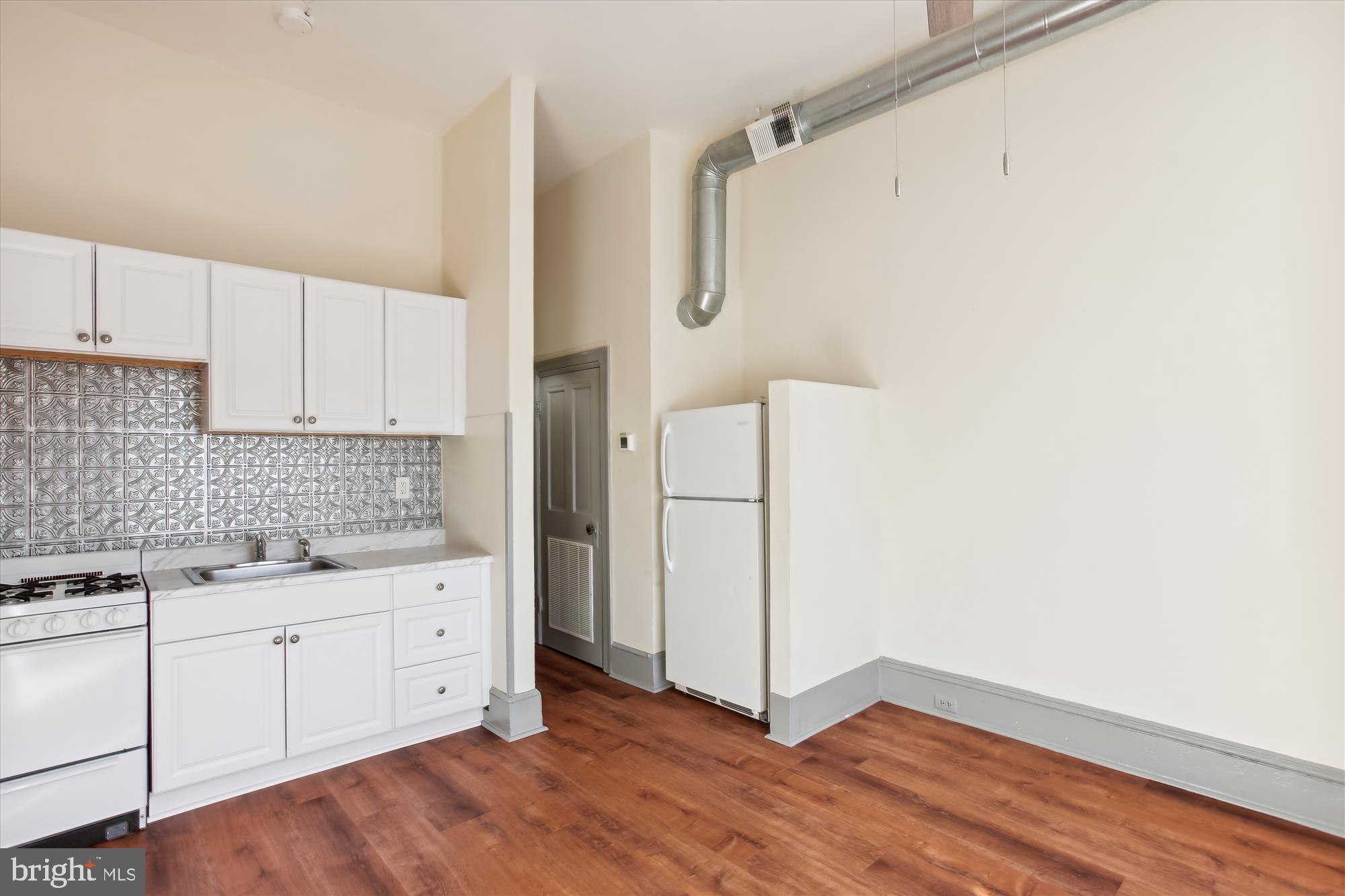 OLD TOWN ALEXANDRIA - Residential Lease