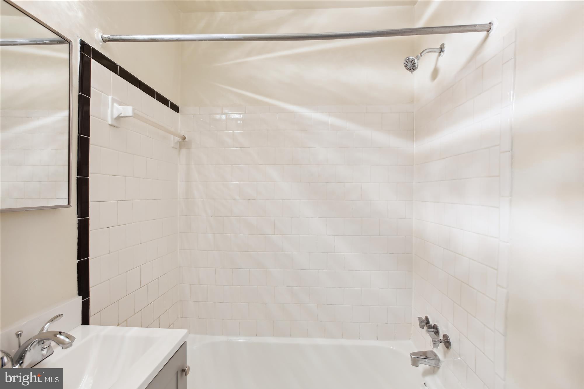 OLD TOWN ALEXANDRIA - Residential Lease