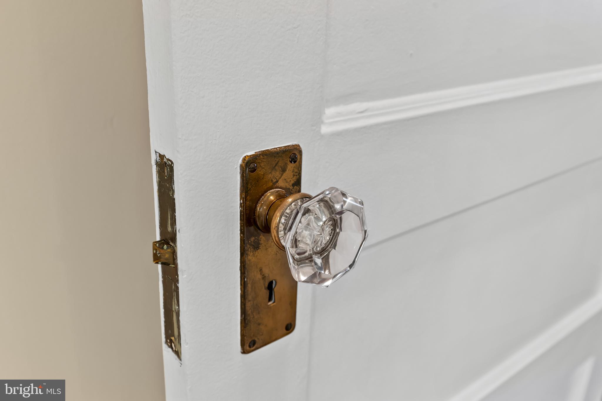 ROLAND PARK - Residential