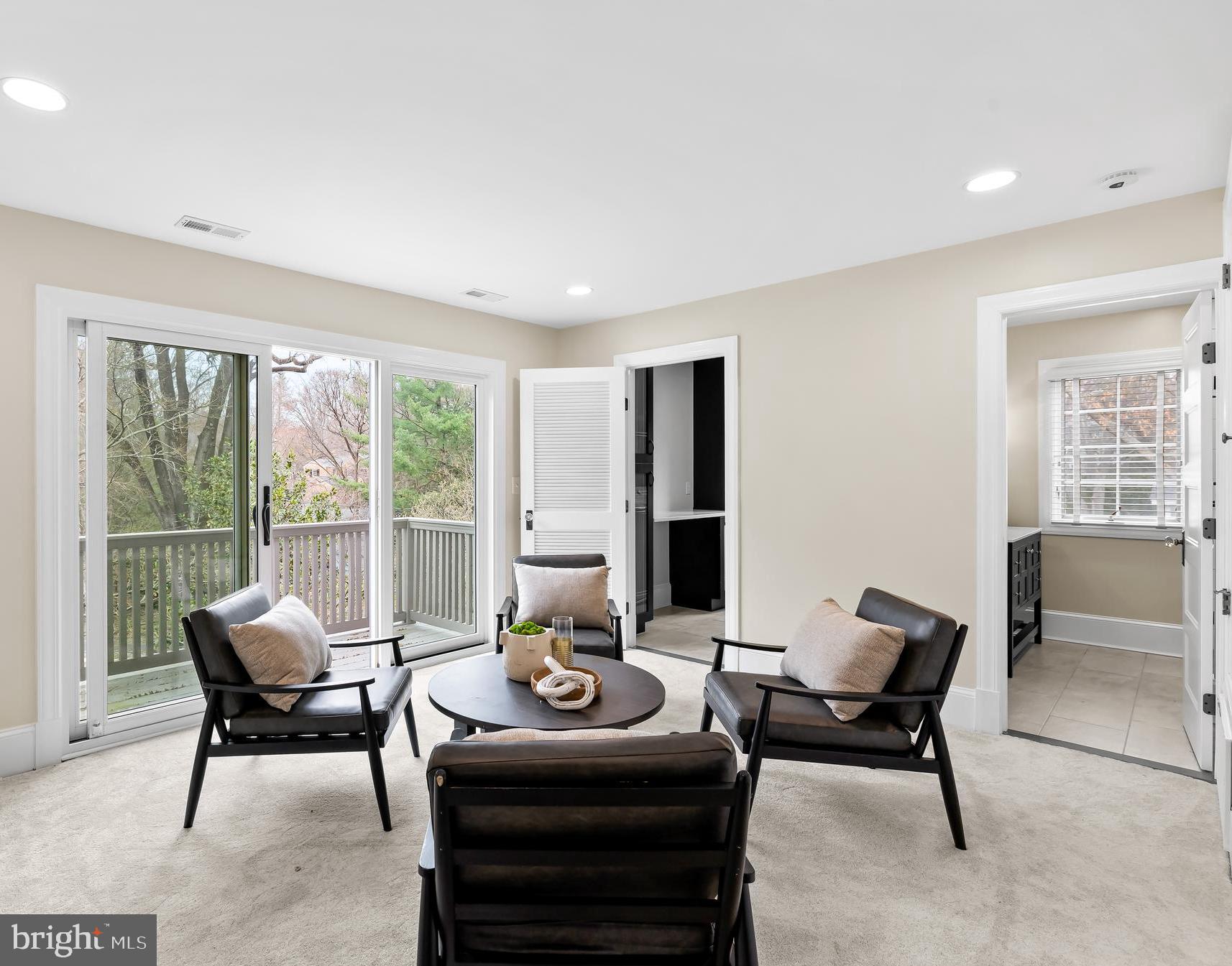 ROLAND PARK - Residential