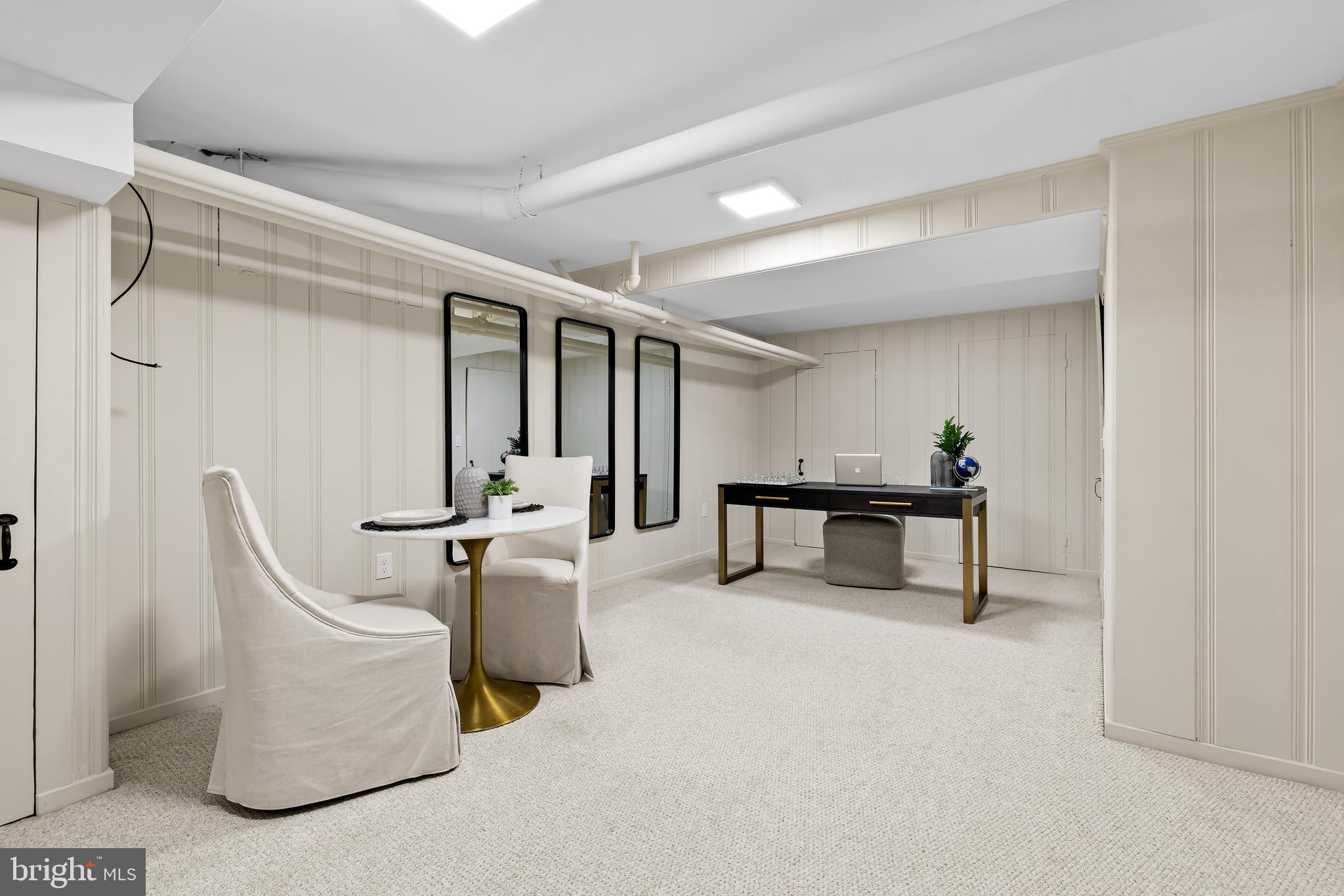 ROLAND PARK - Residential