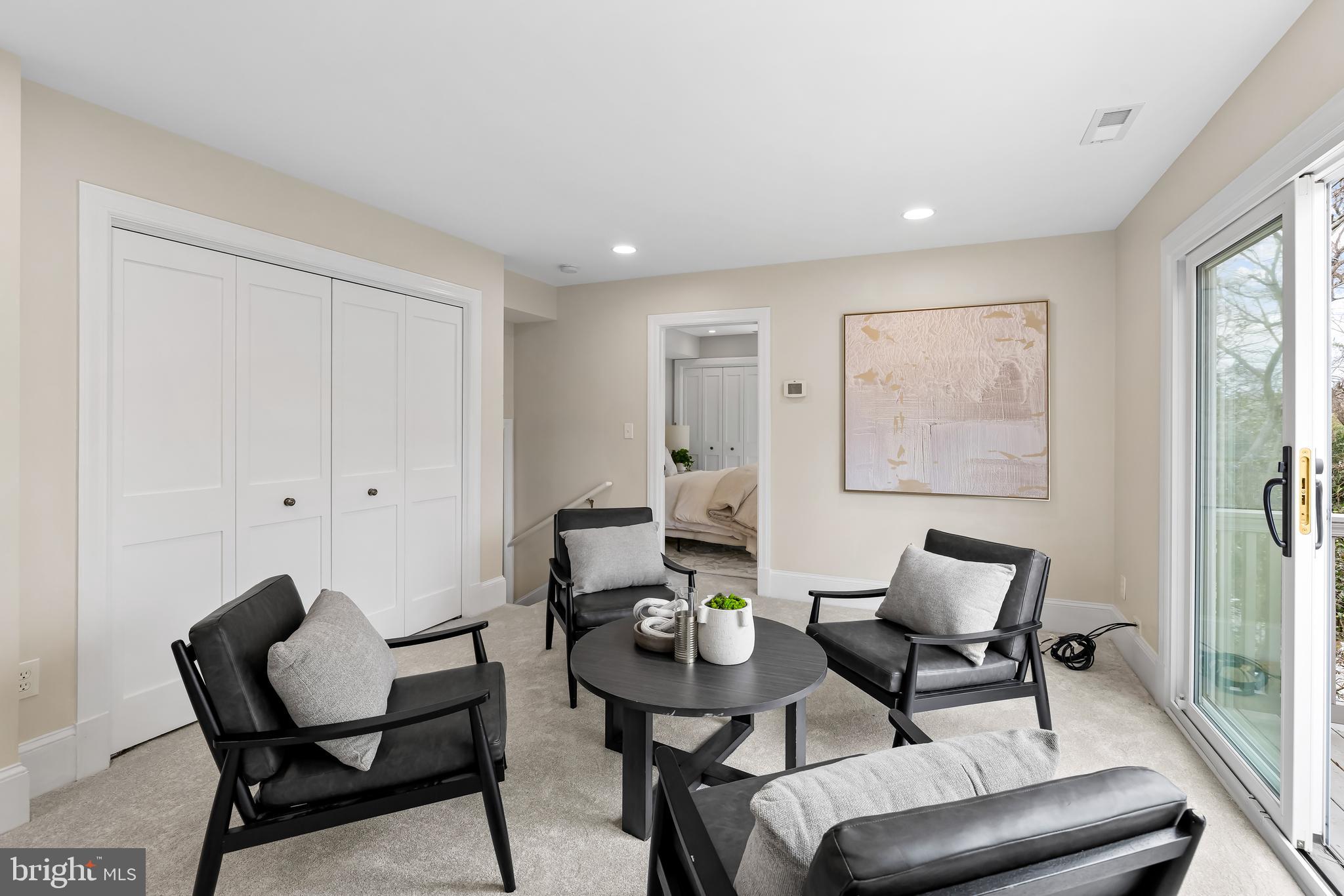 ROLAND PARK - Residential