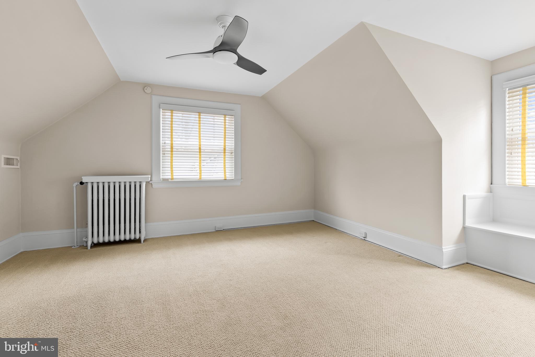 ROLAND PARK - Residential