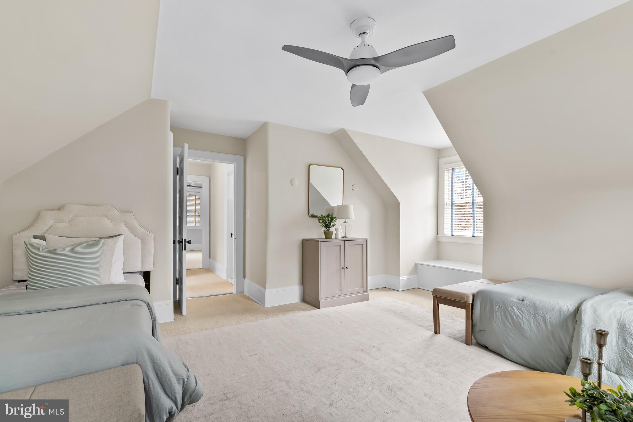 ROLAND PARK - Residential