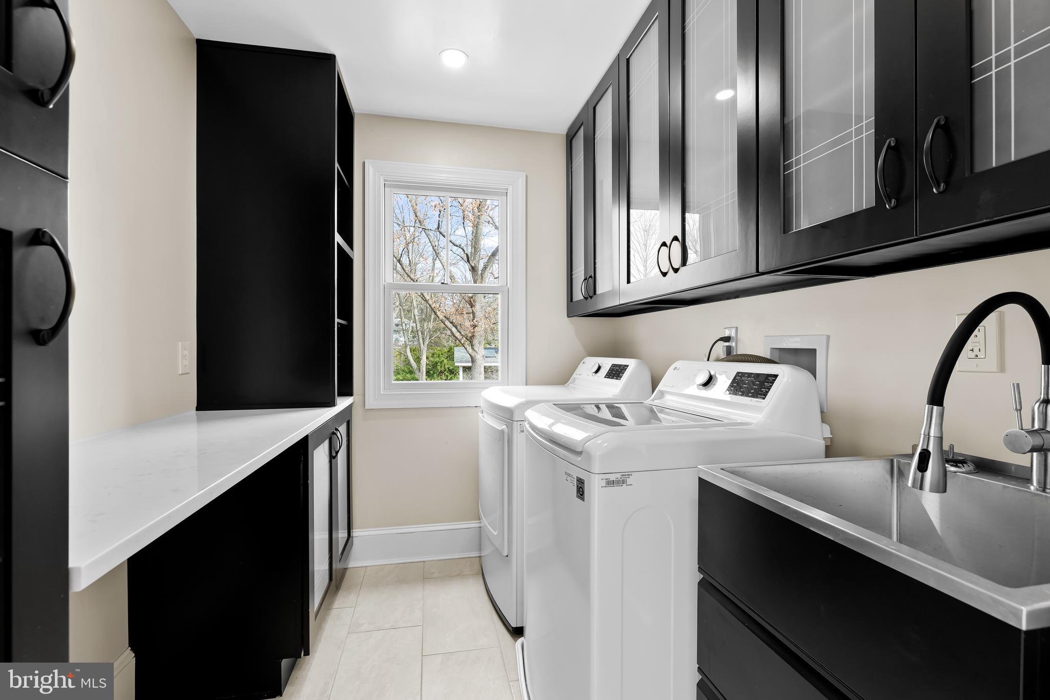 ROLAND PARK - Residential