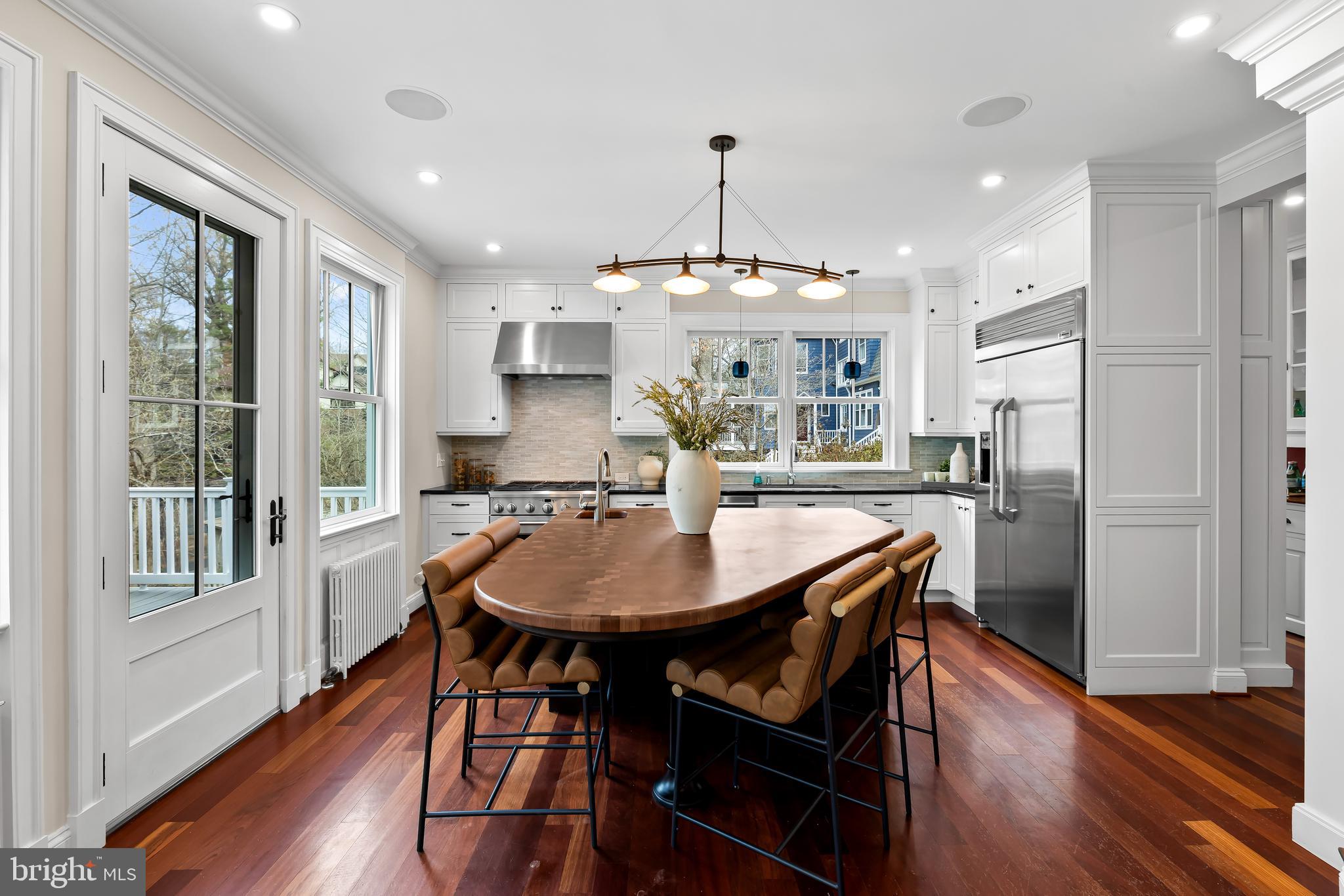 ROLAND PARK - Residential