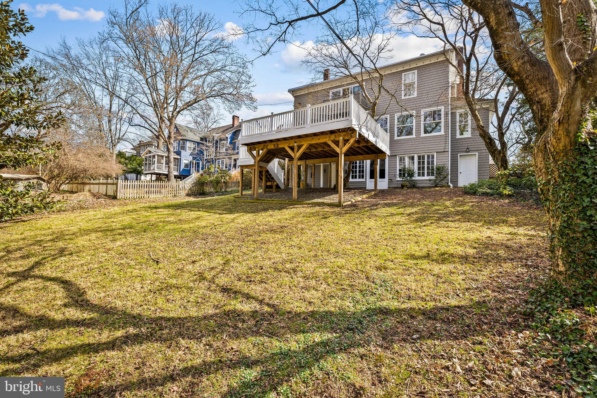 ROLAND PARK - Residential