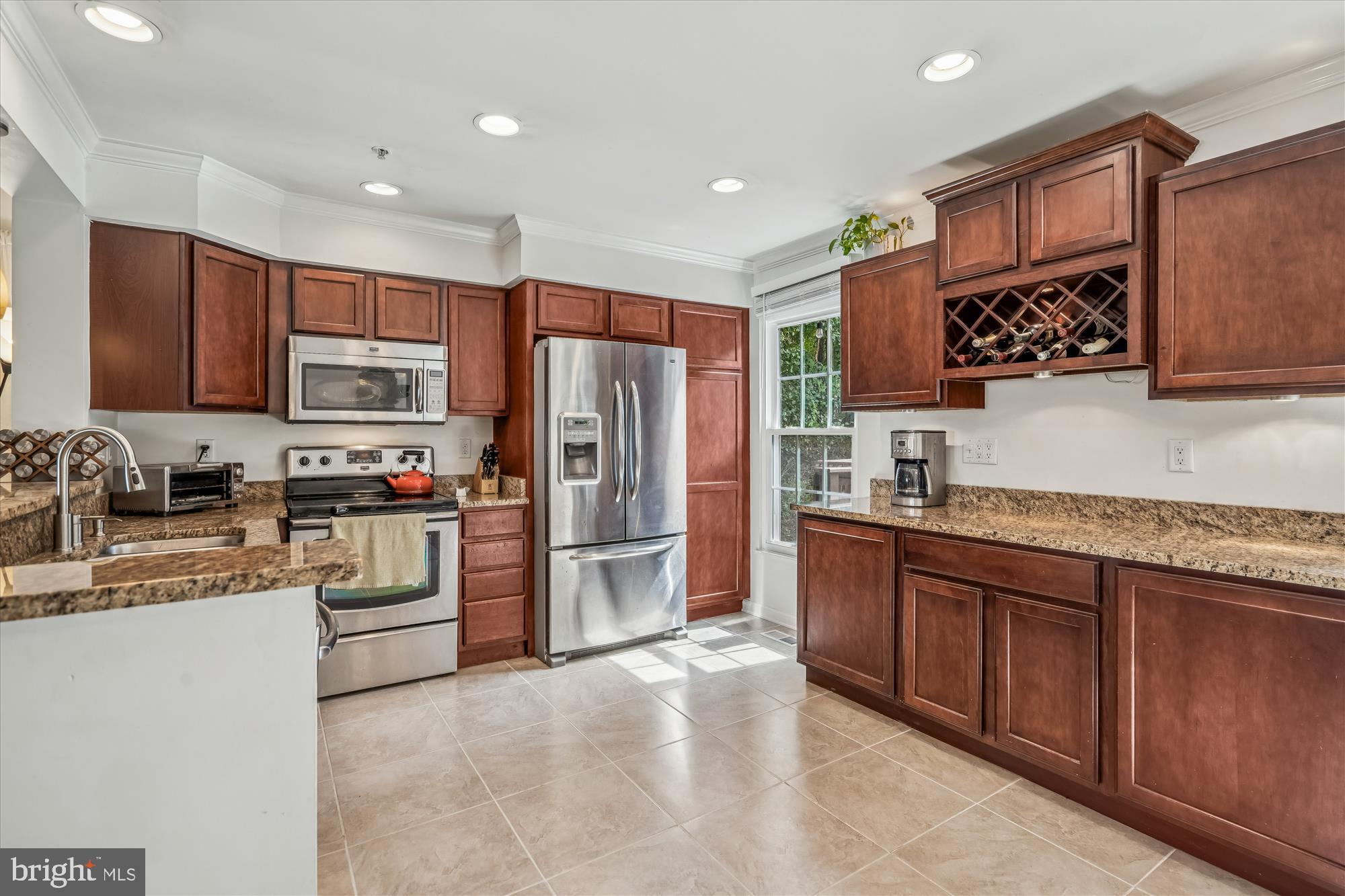 BRIGHTFIELD - Residential