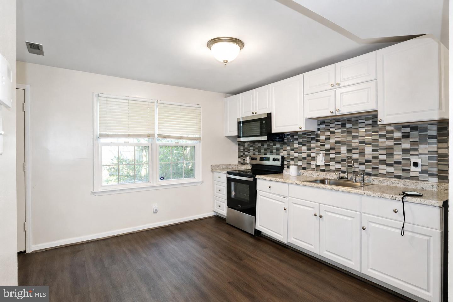 1958 ARWELL COURT