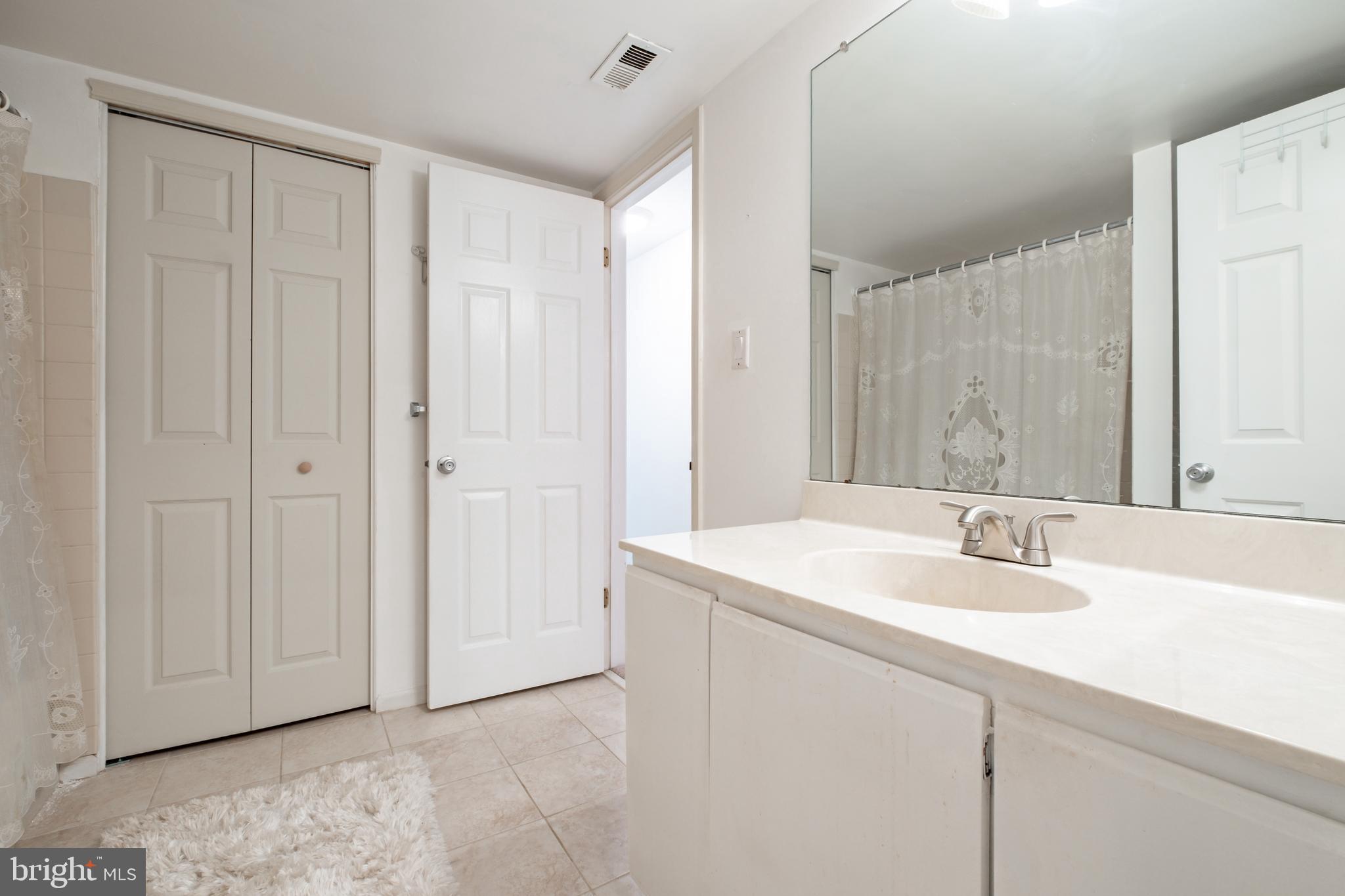 TAMERLANE - Residential