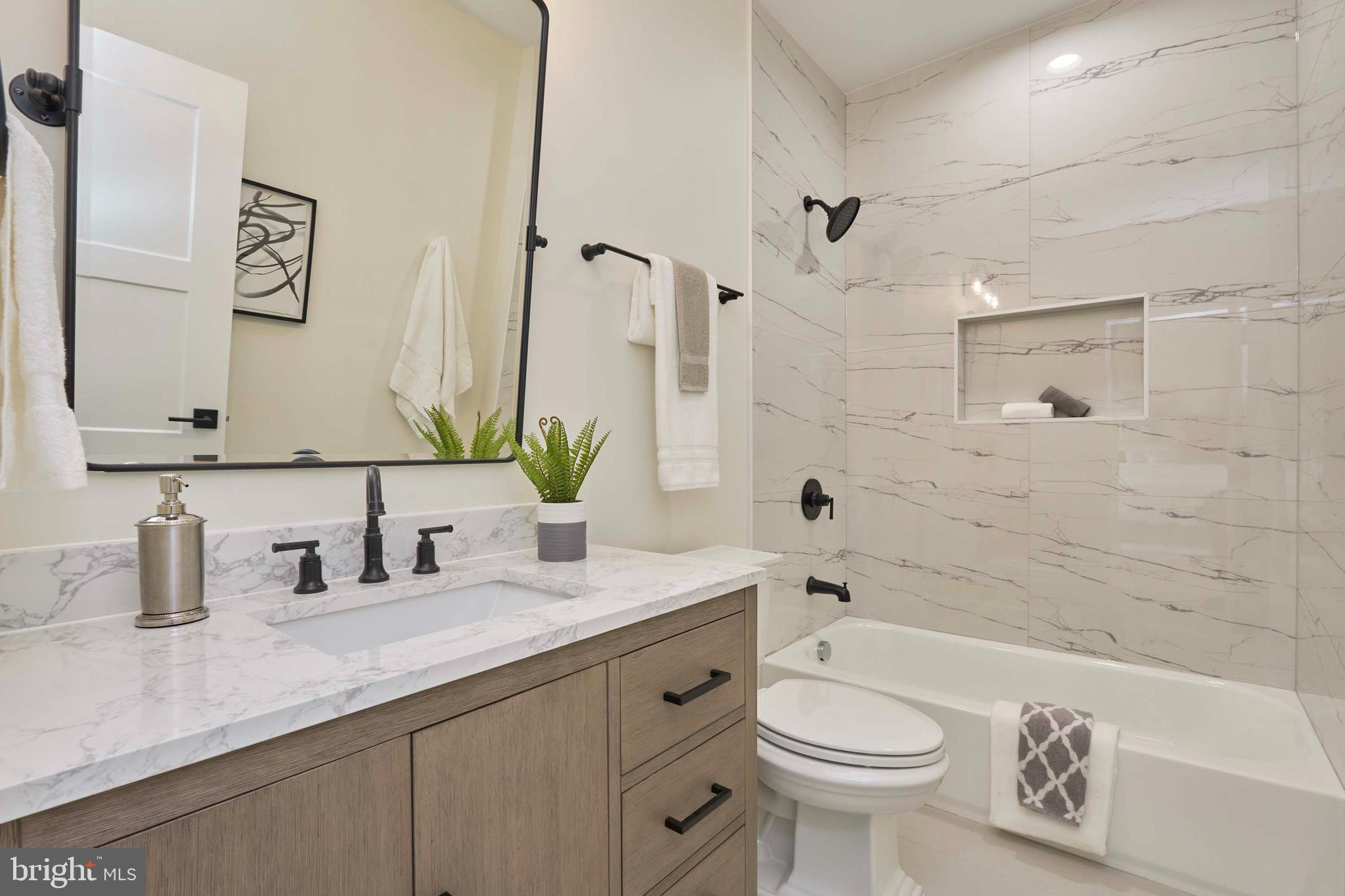 VIENNA WOODS - Residential