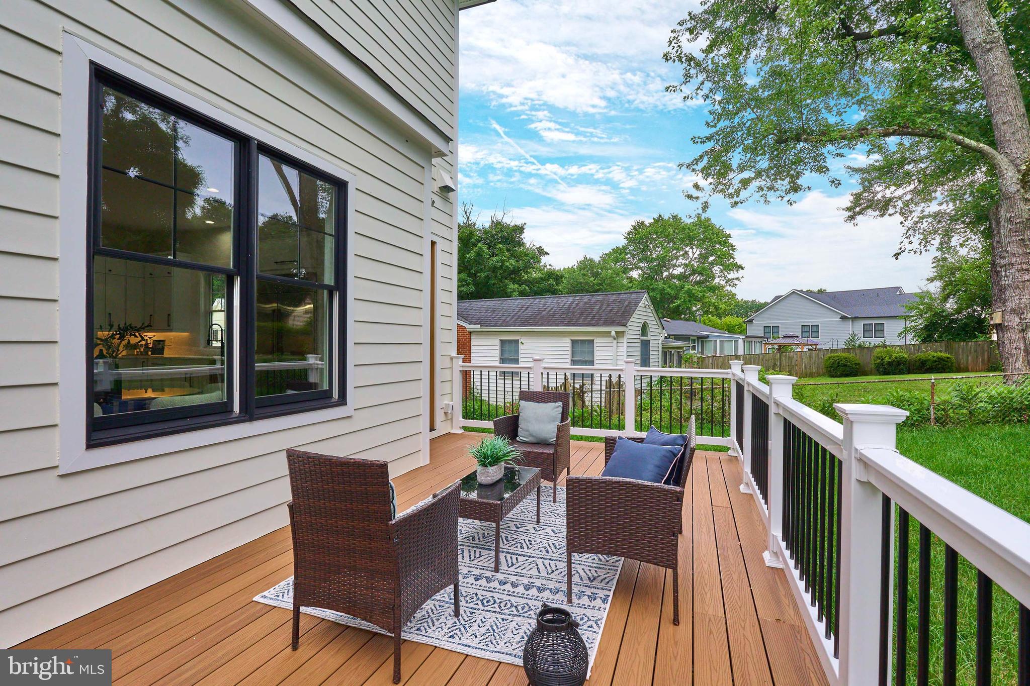 VIENNA WOODS - Residential