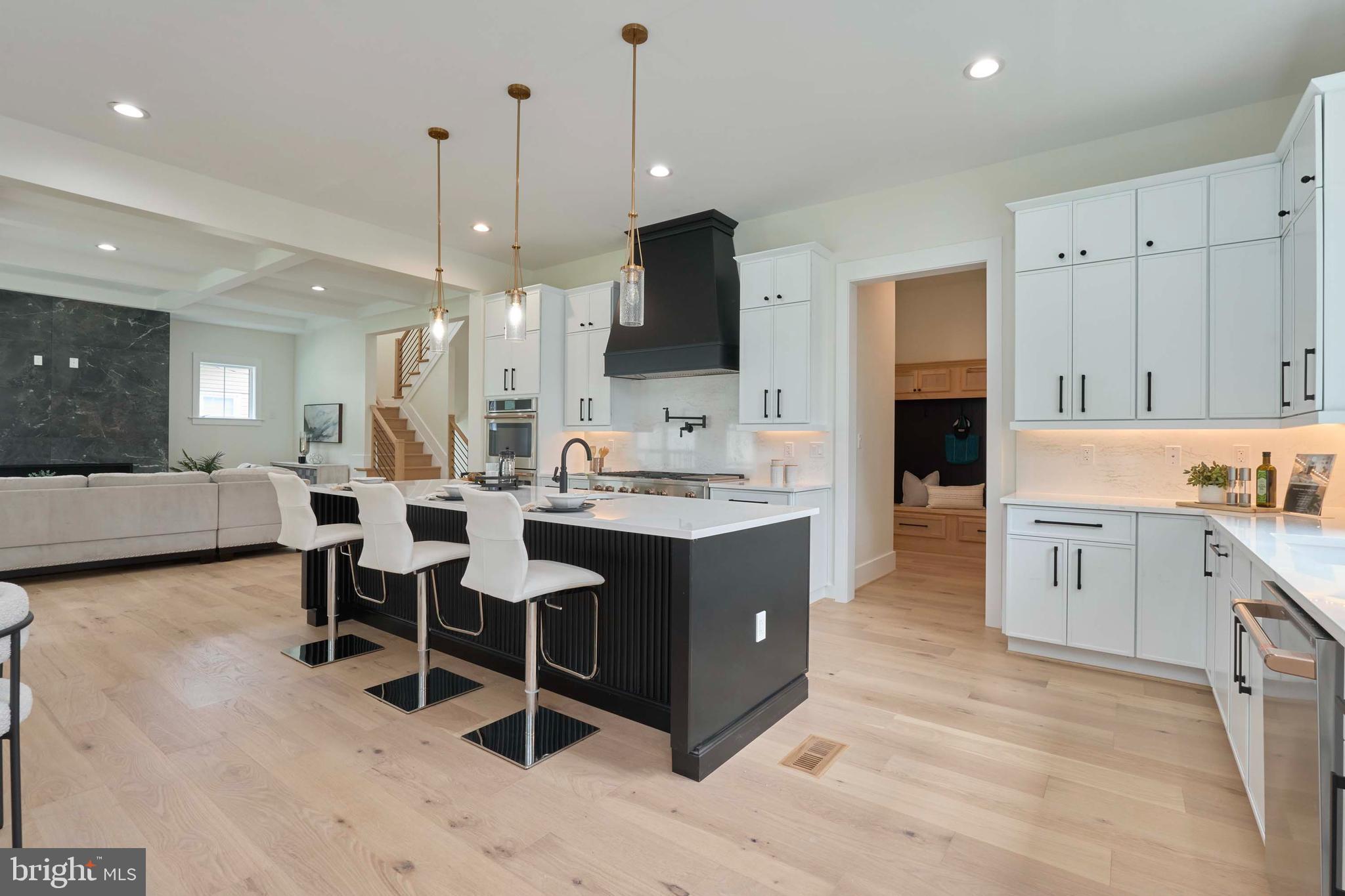 VIENNA WOODS - Residential