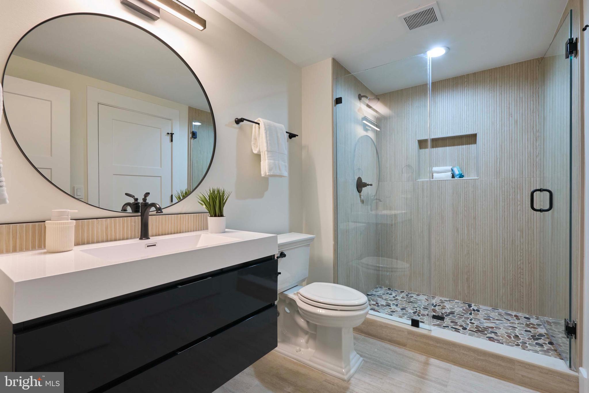 VIENNA WOODS - Residential