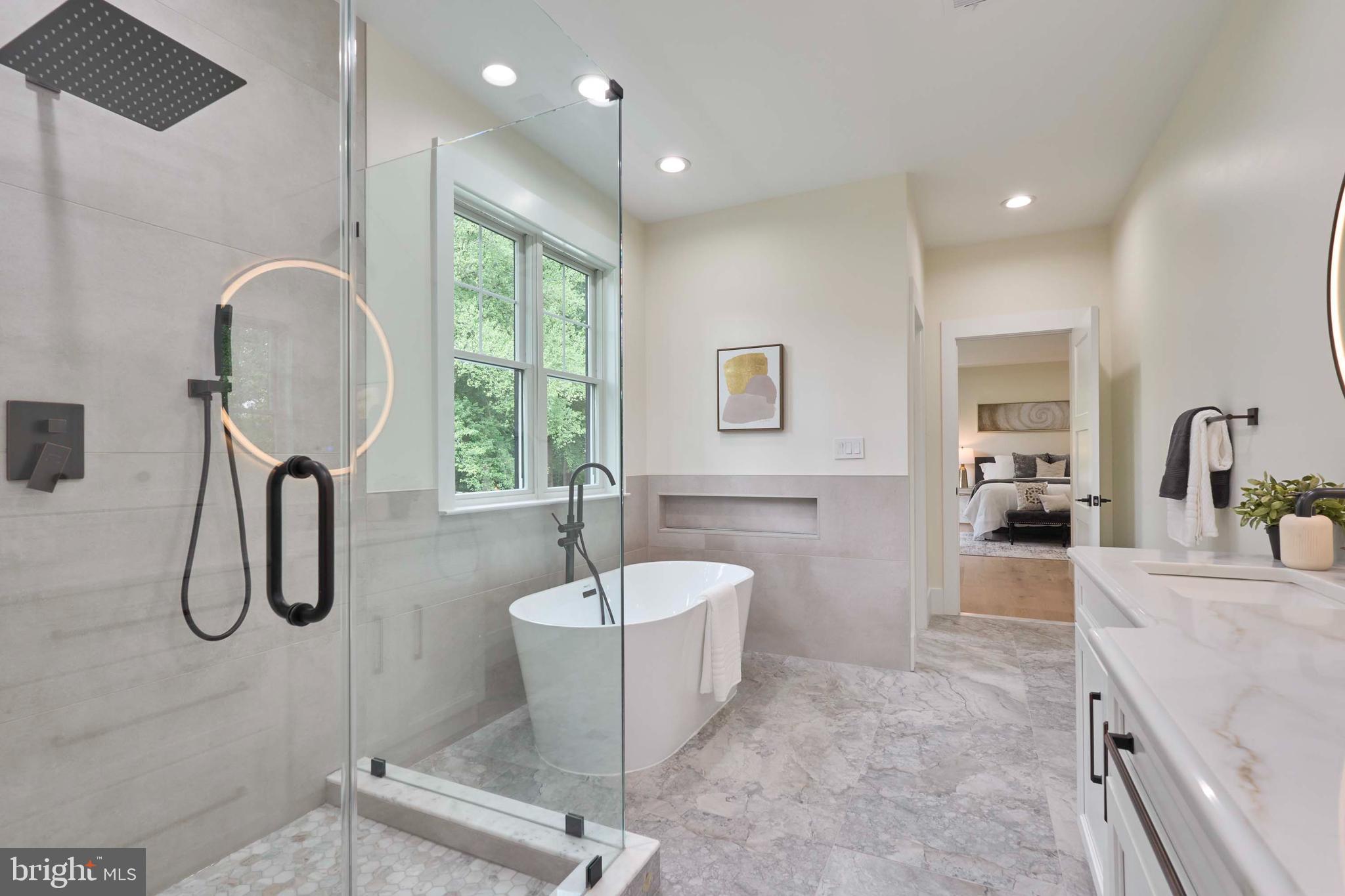 VIENNA WOODS - Residential