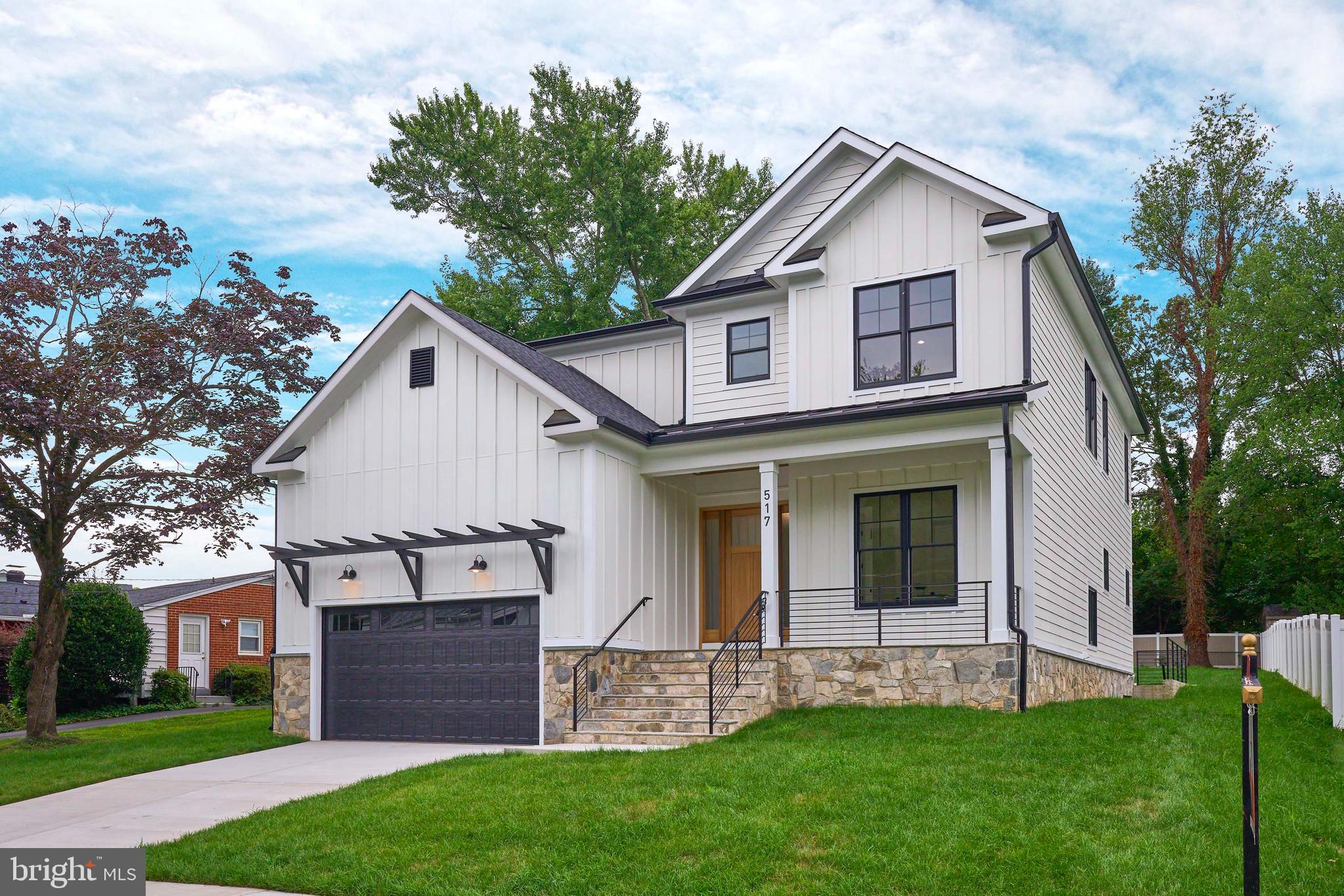 VIENNA WOODS - Residential