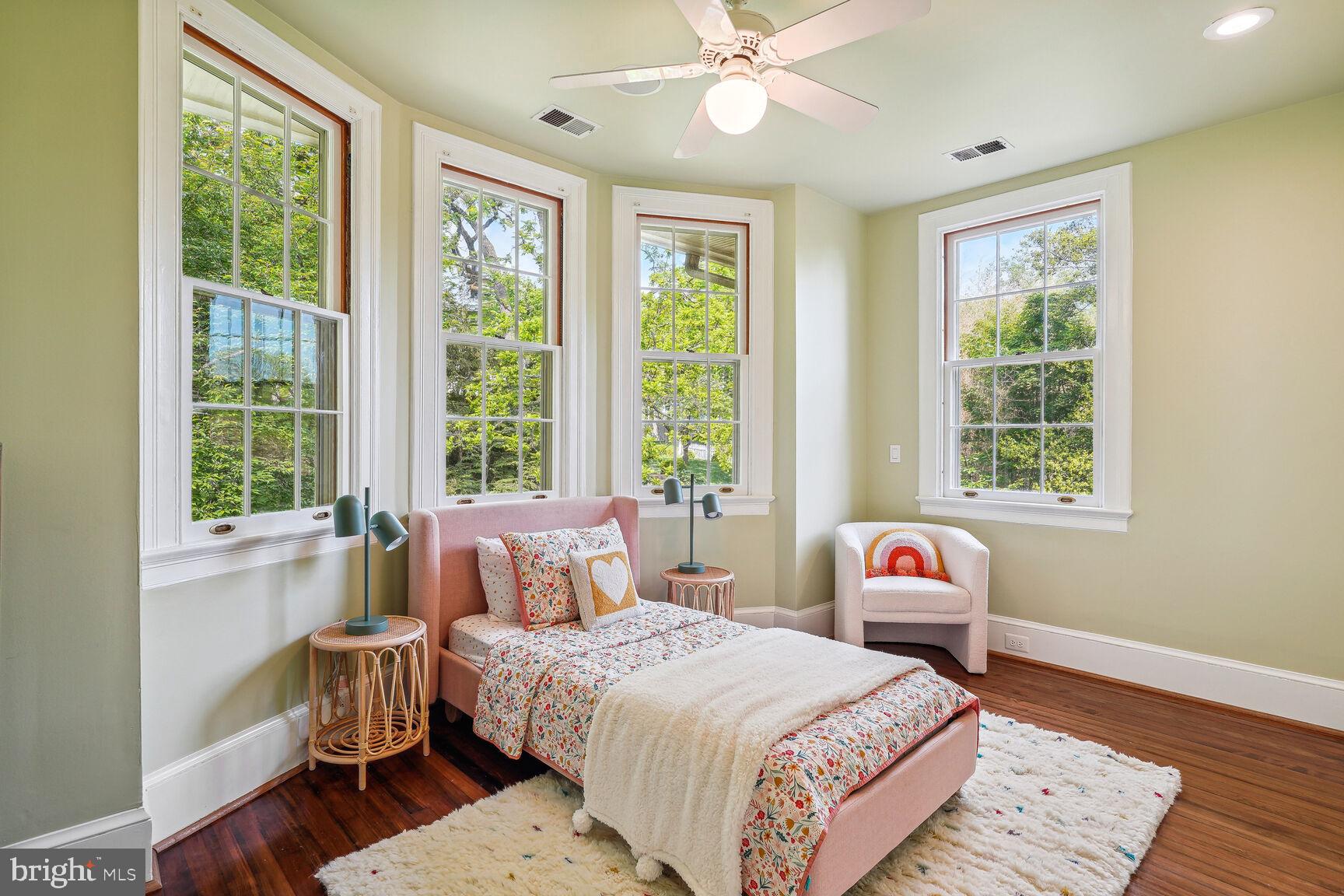 BRADDOCK HEIGHTS - Residential